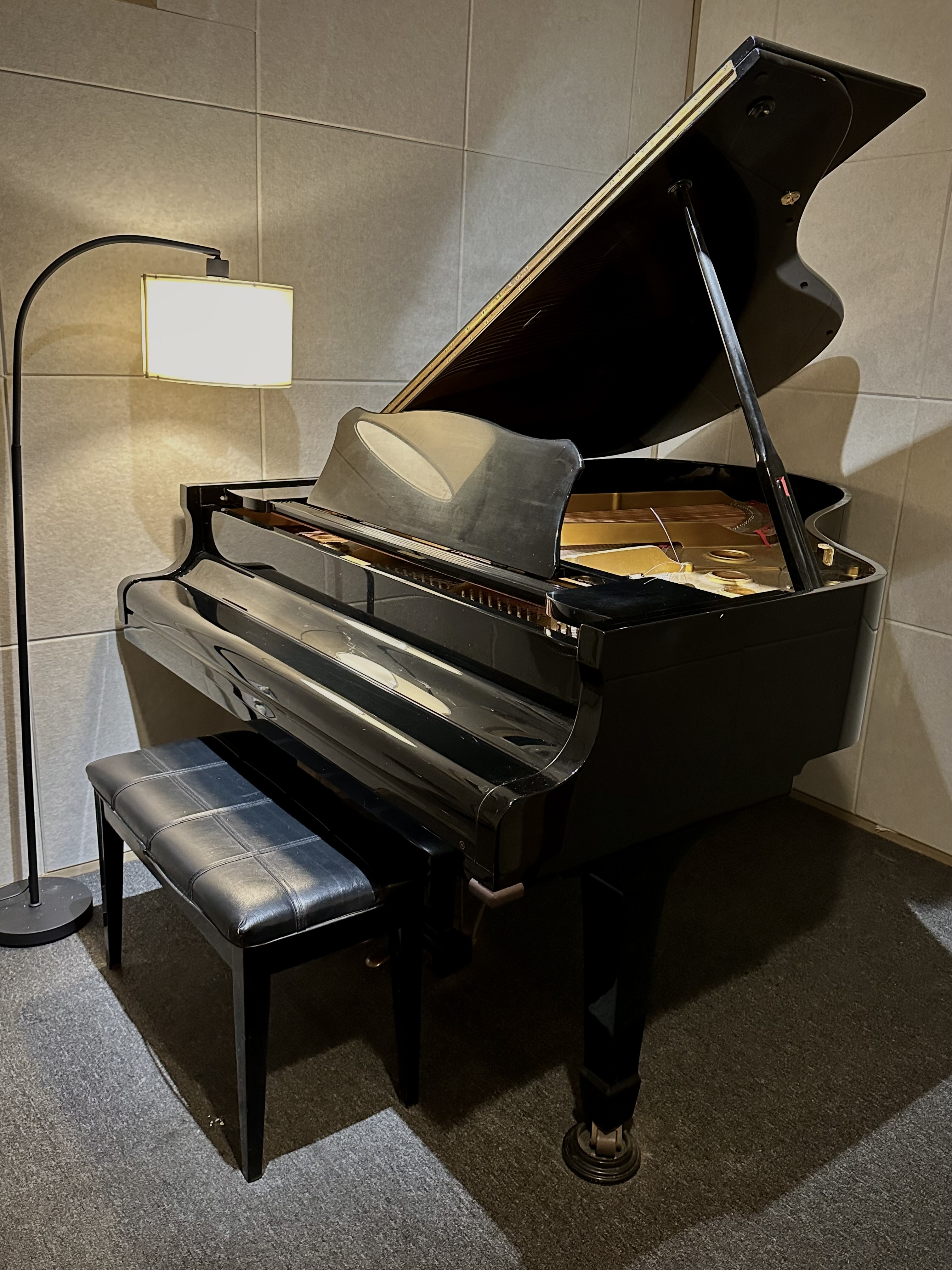 1번째 스튜디오 사진