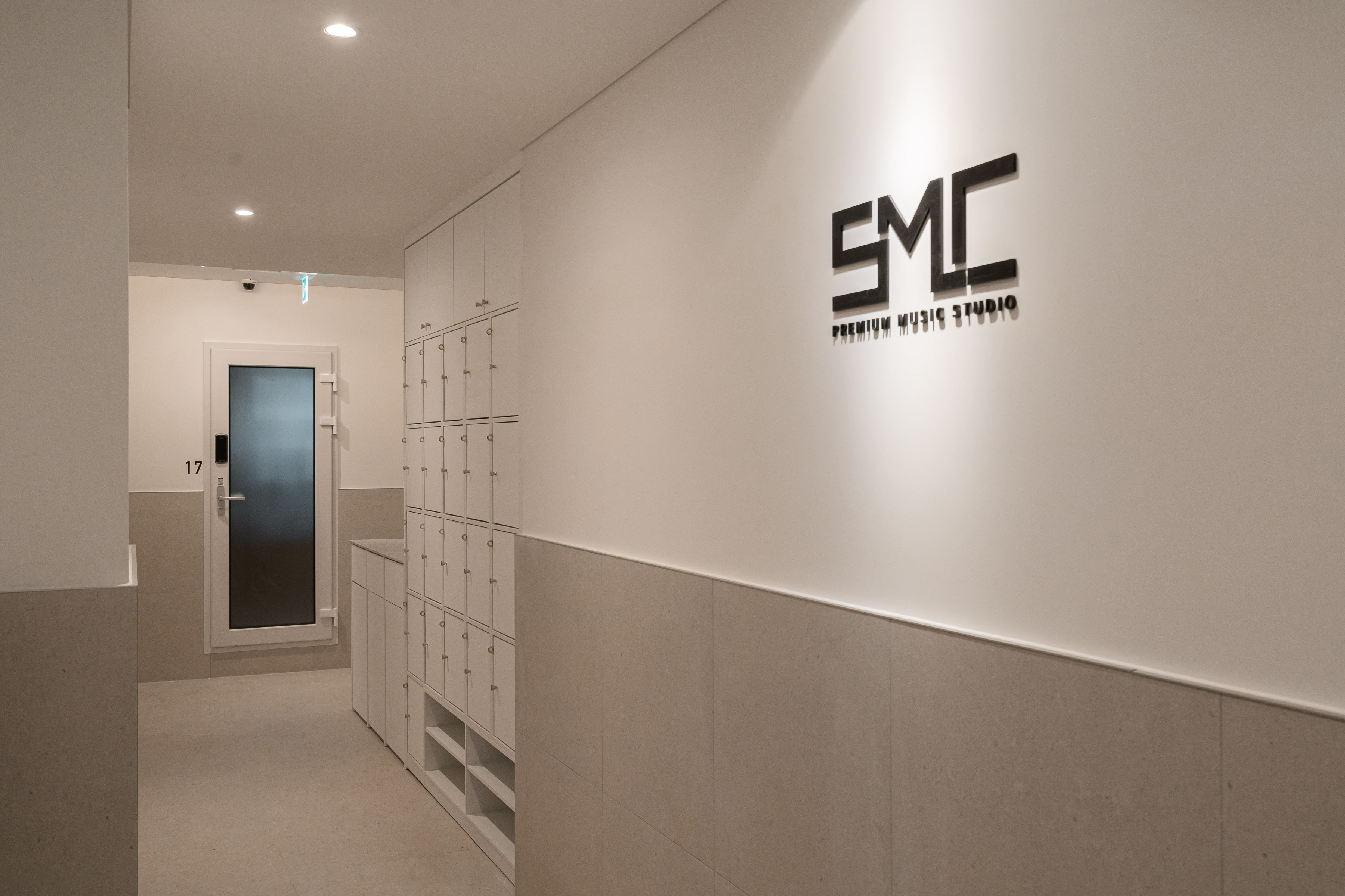 1번째 스튜디오 사진