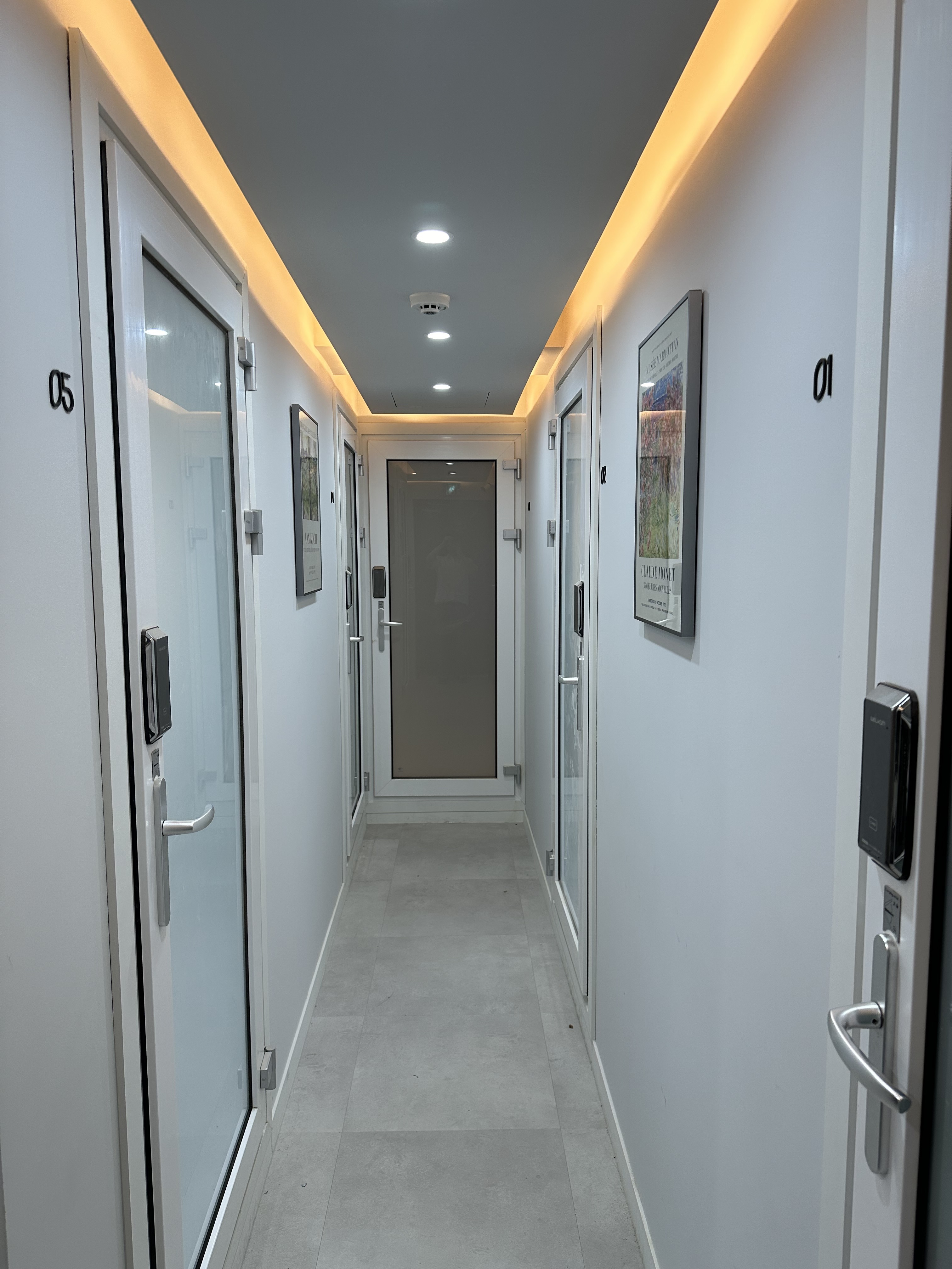 1번째 스튜디오 사진