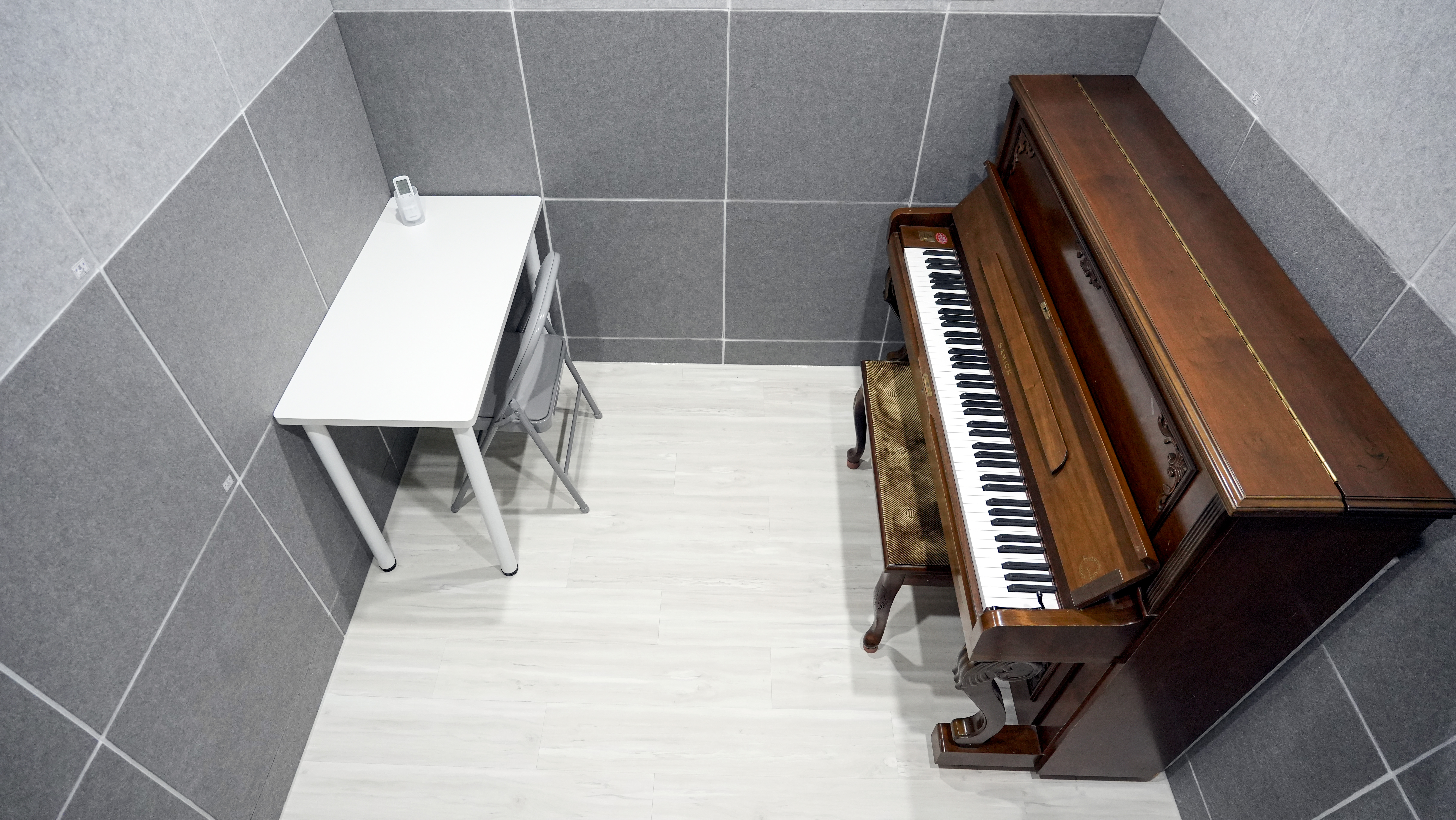 2번째 스튜디오 사진