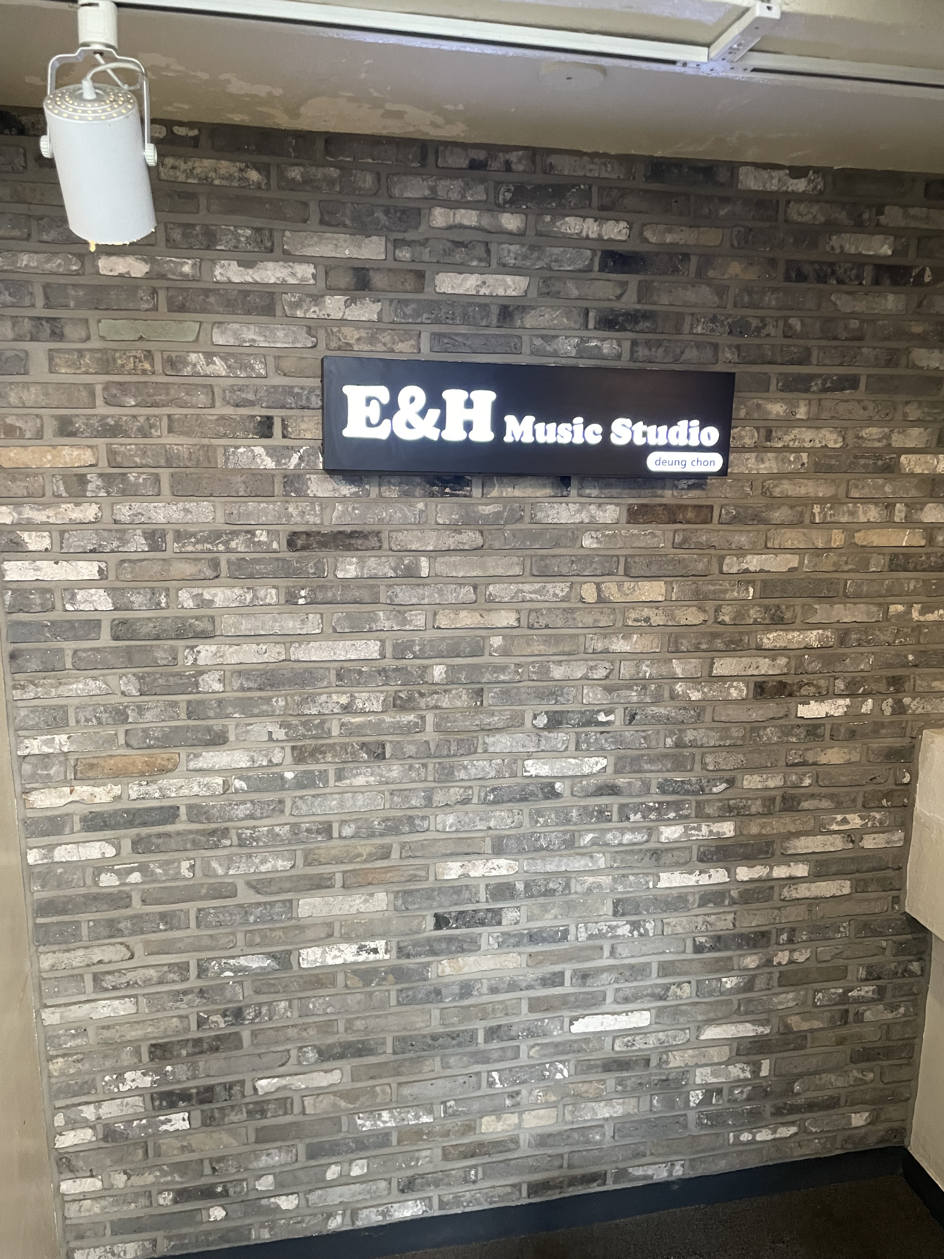 1번째 스튜디오 사진