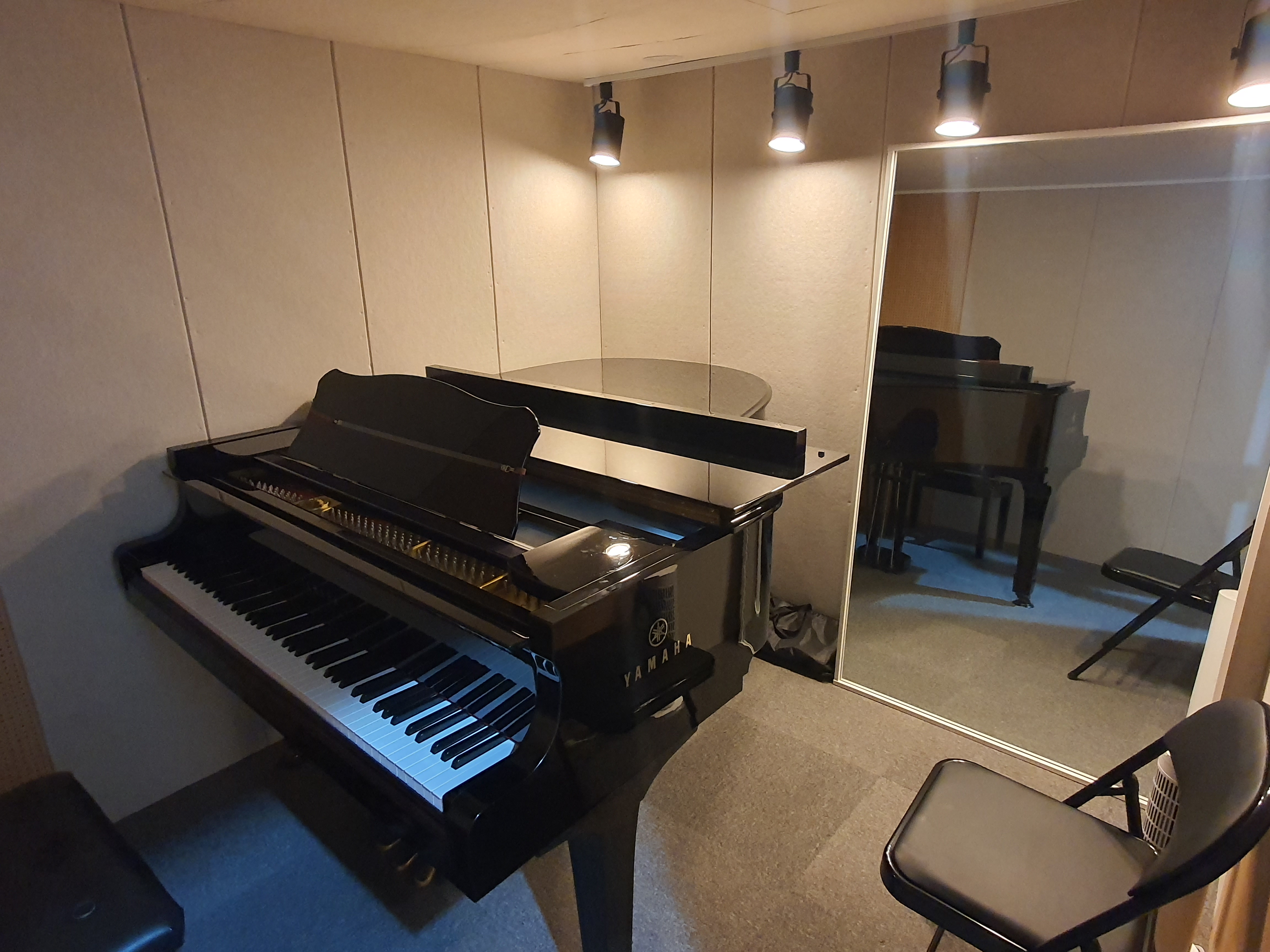 2번째 스튜디오 사진