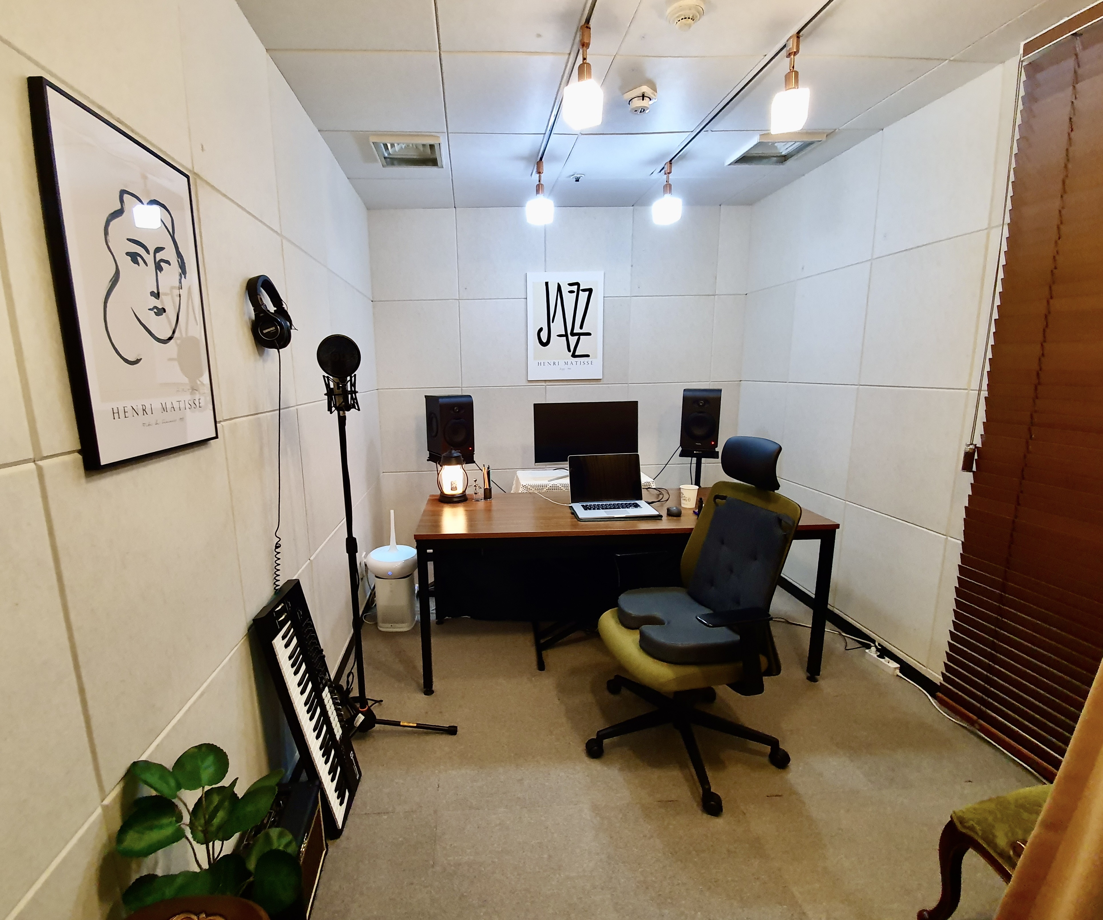 2번째 스튜디오 사진