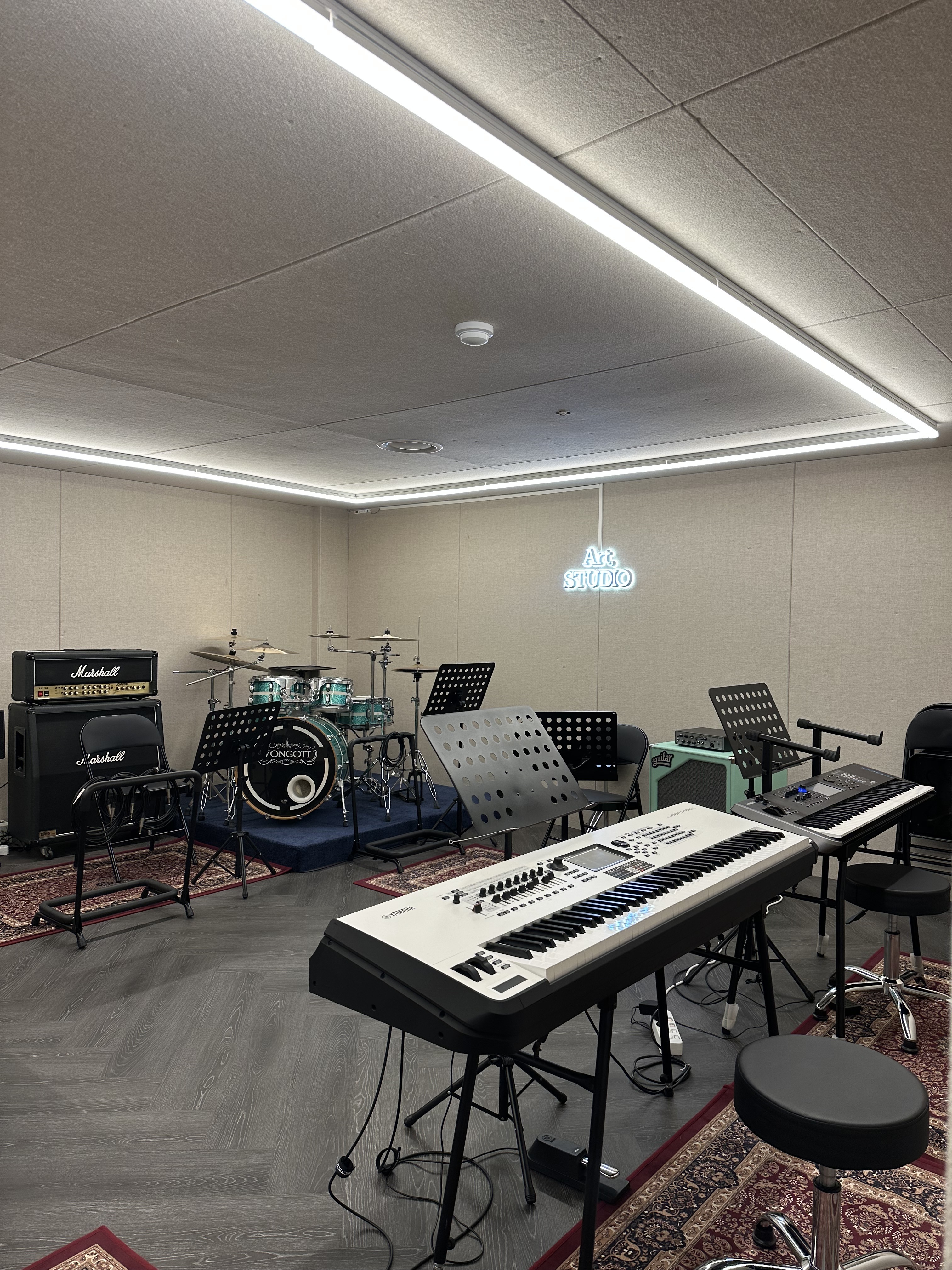 1번째 스튜디오 사진