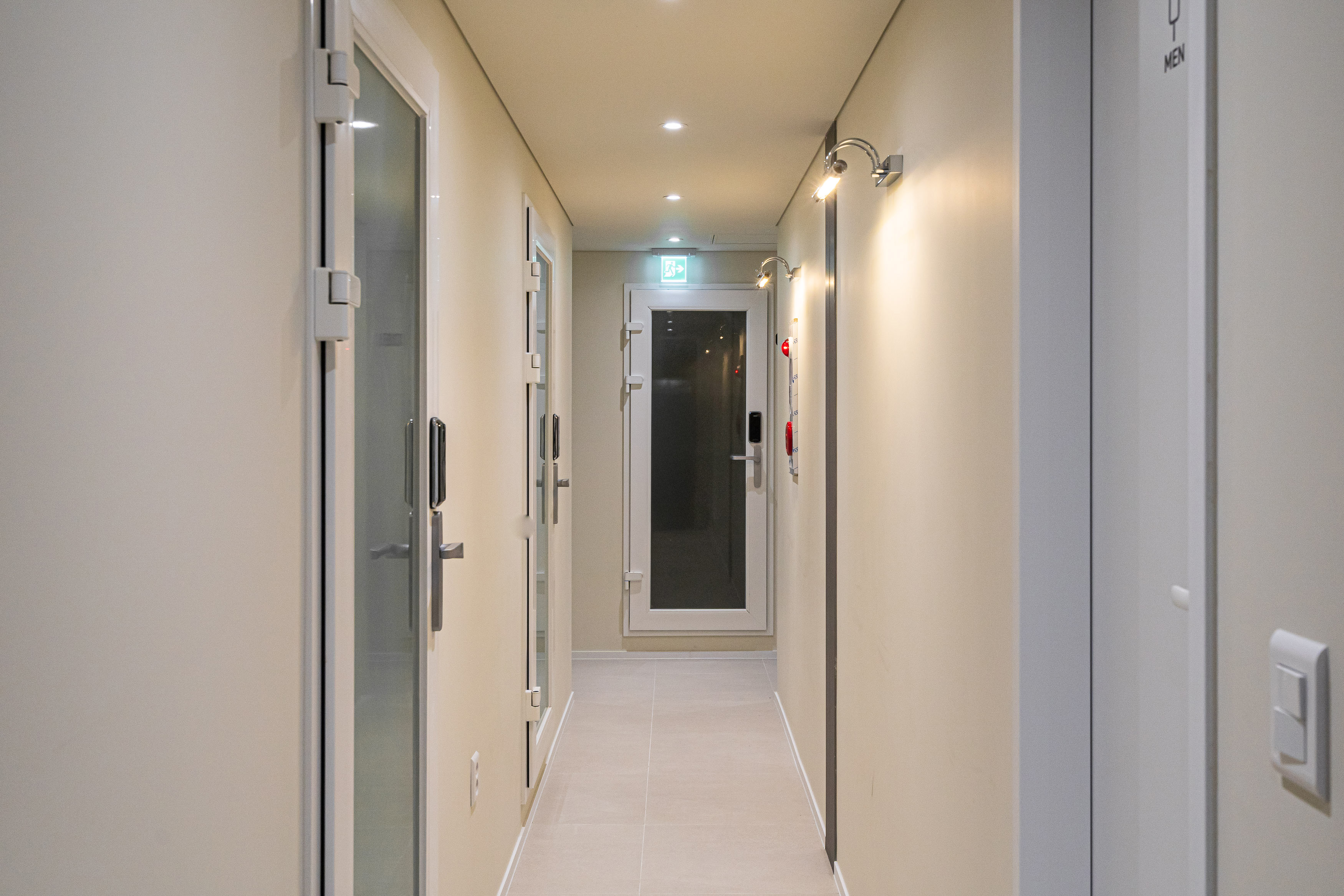 1번째 스튜디오 사진