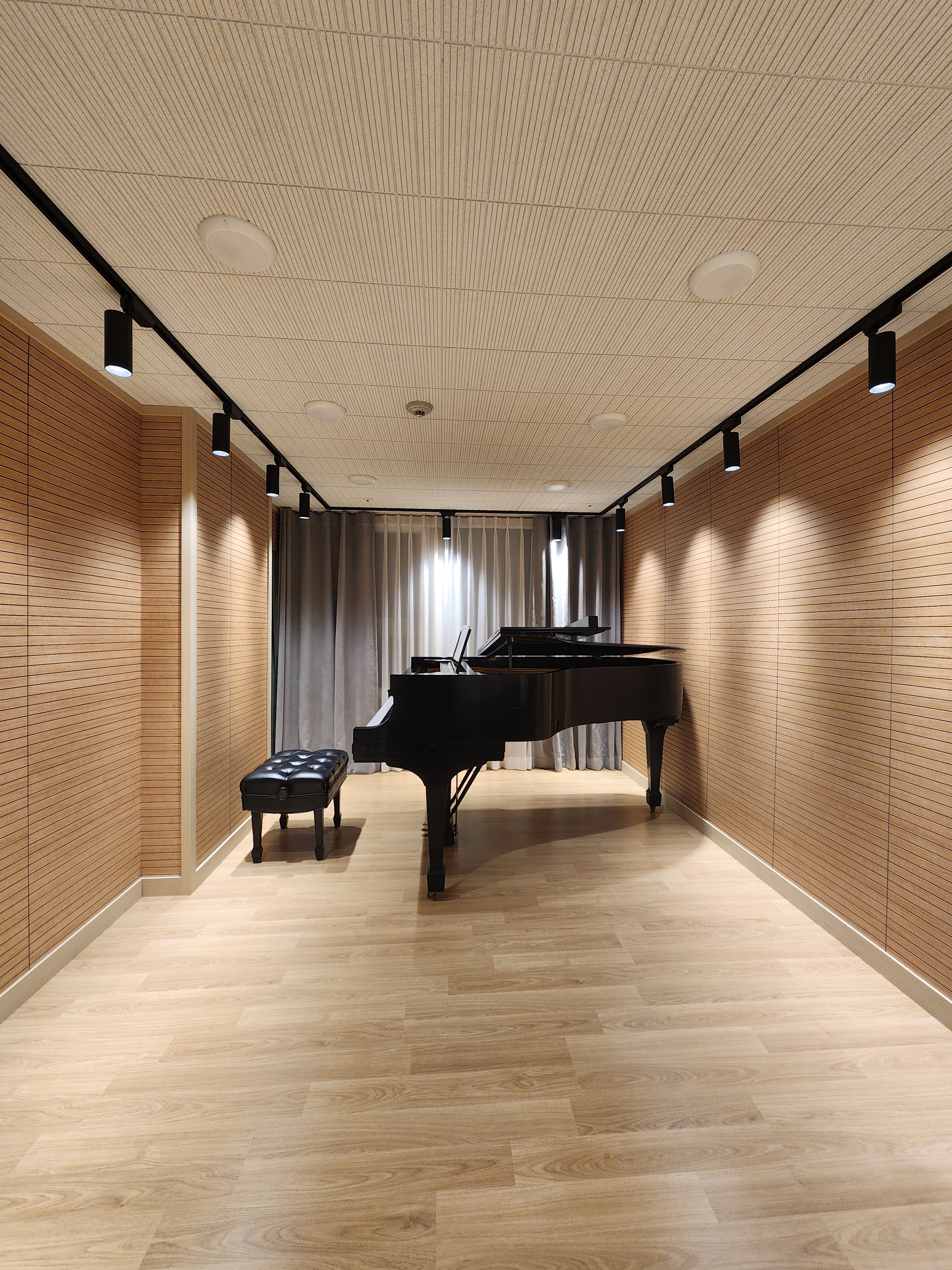 1번째 스튜디오 사진