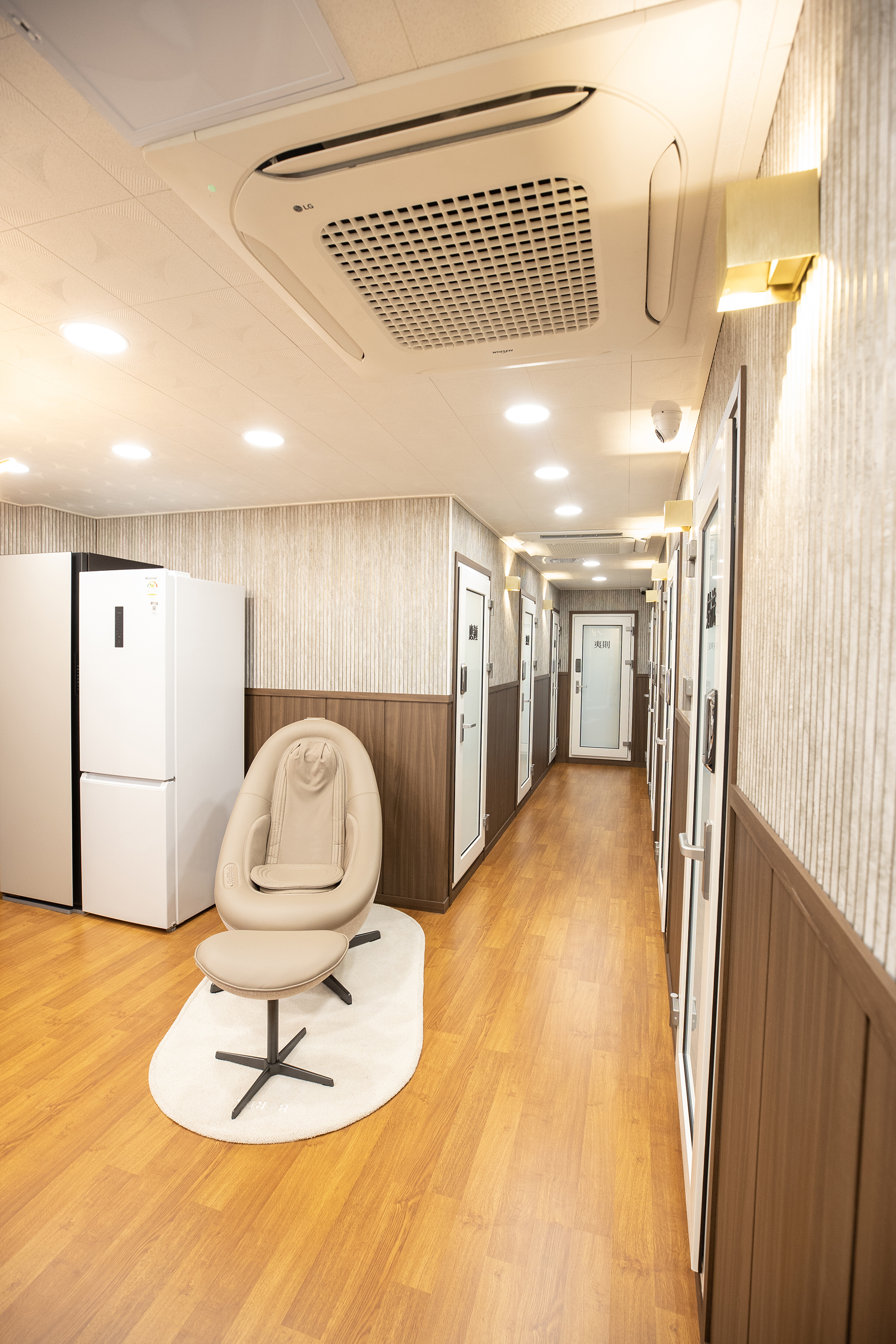 4번째 스튜디오 사진