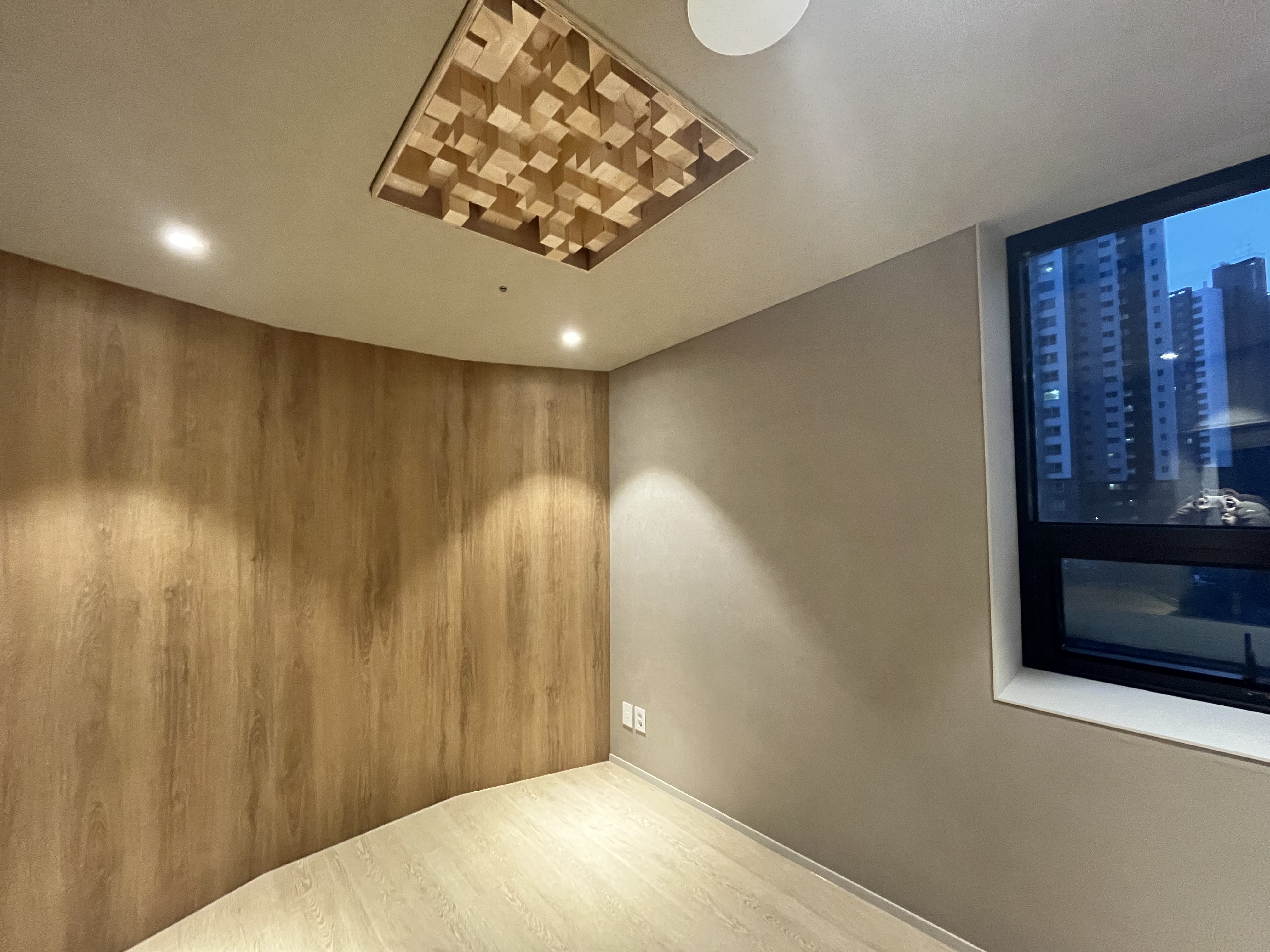 4번째 스튜디오 사진