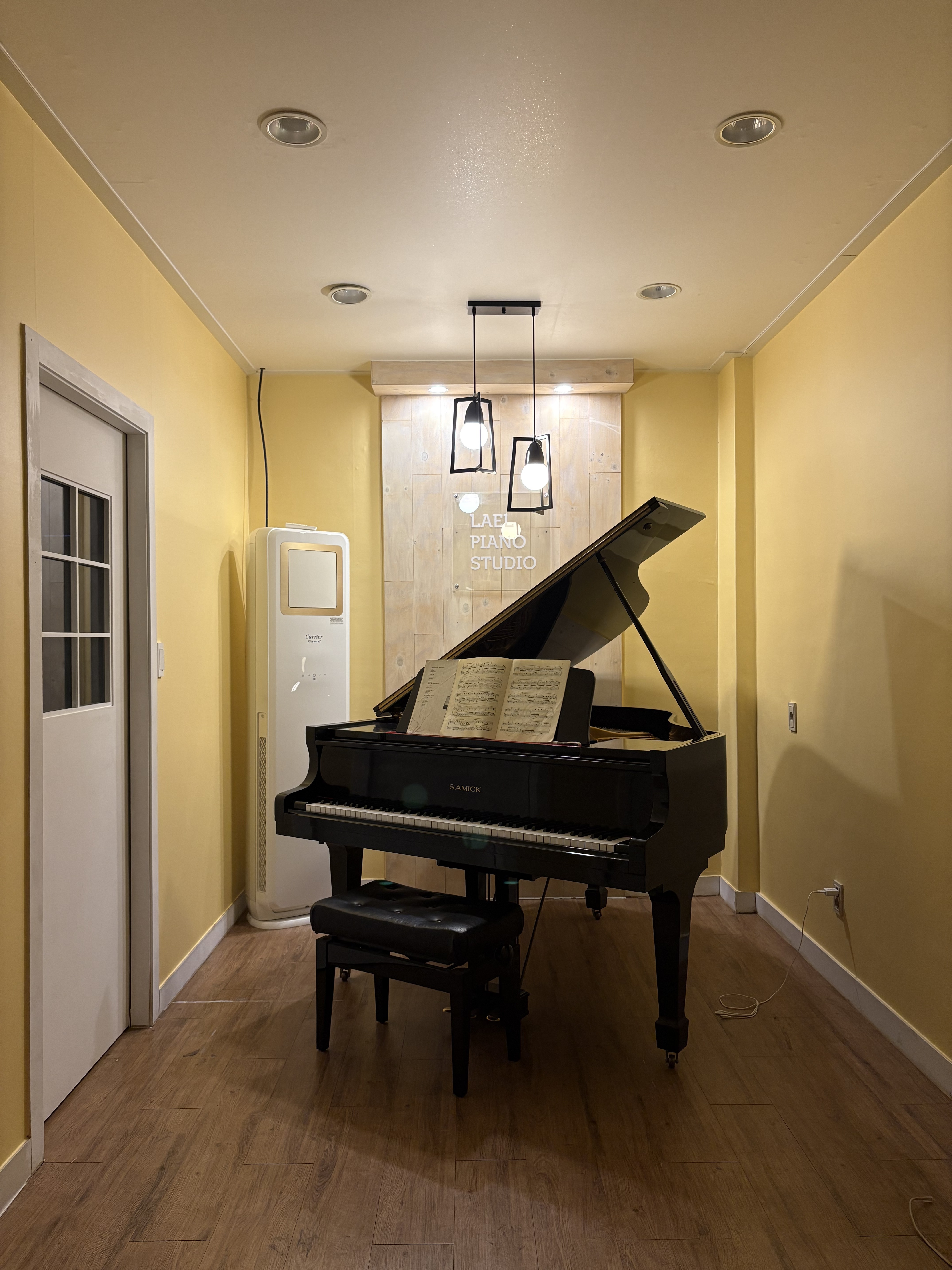 1번째 스튜디오 사진