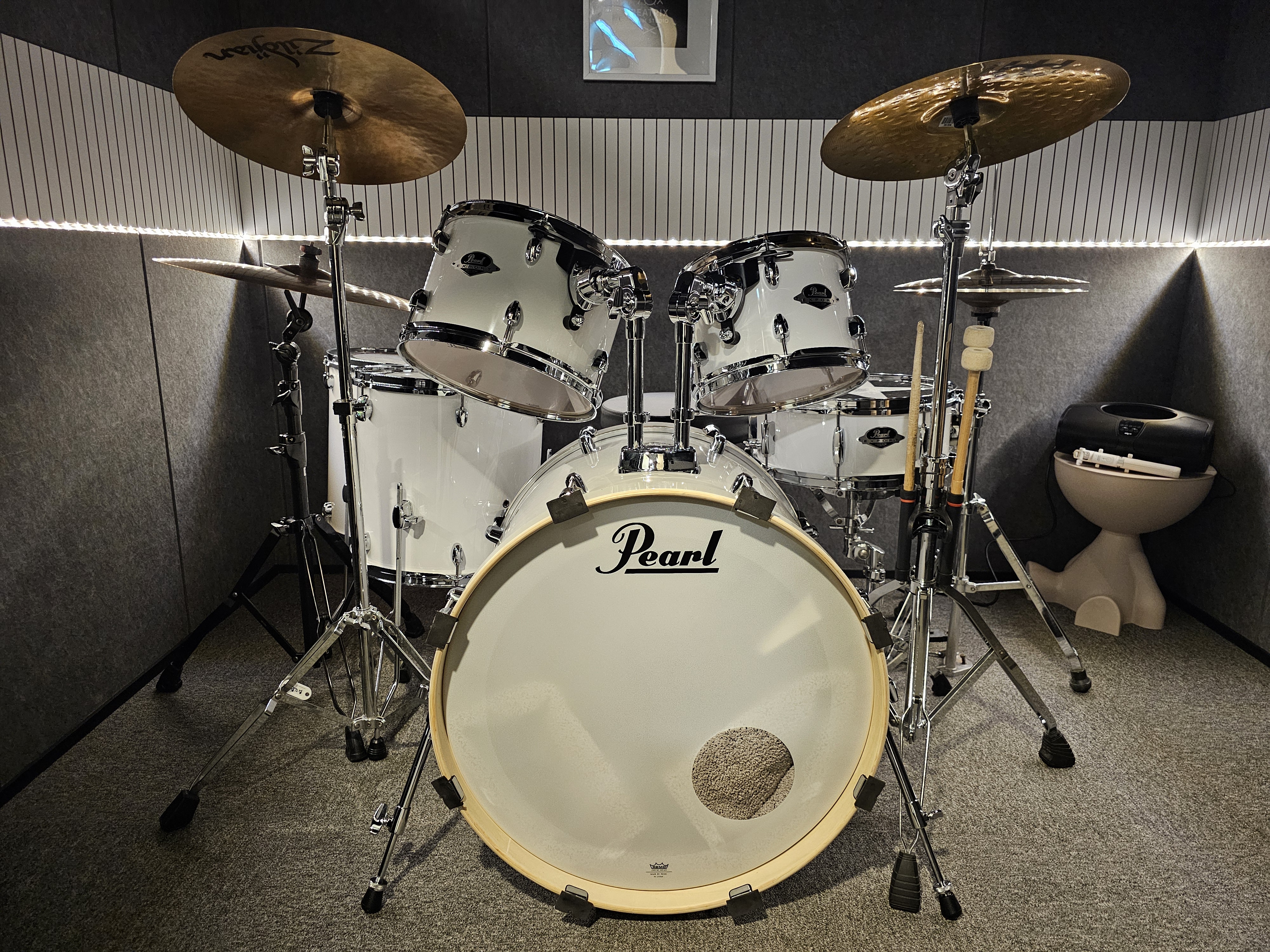 4번째 스튜디오 사진