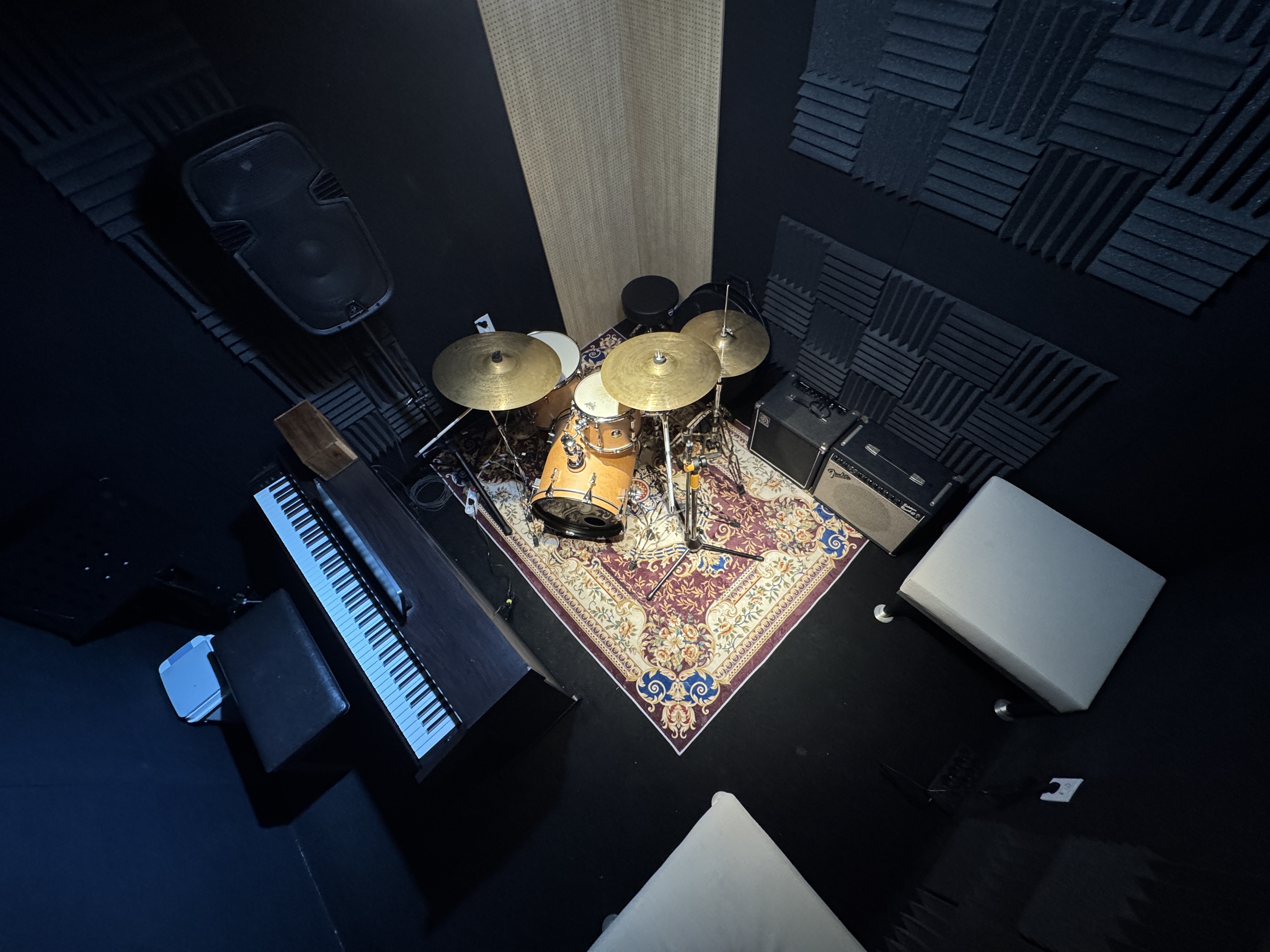 1번째 스튜디오 사진