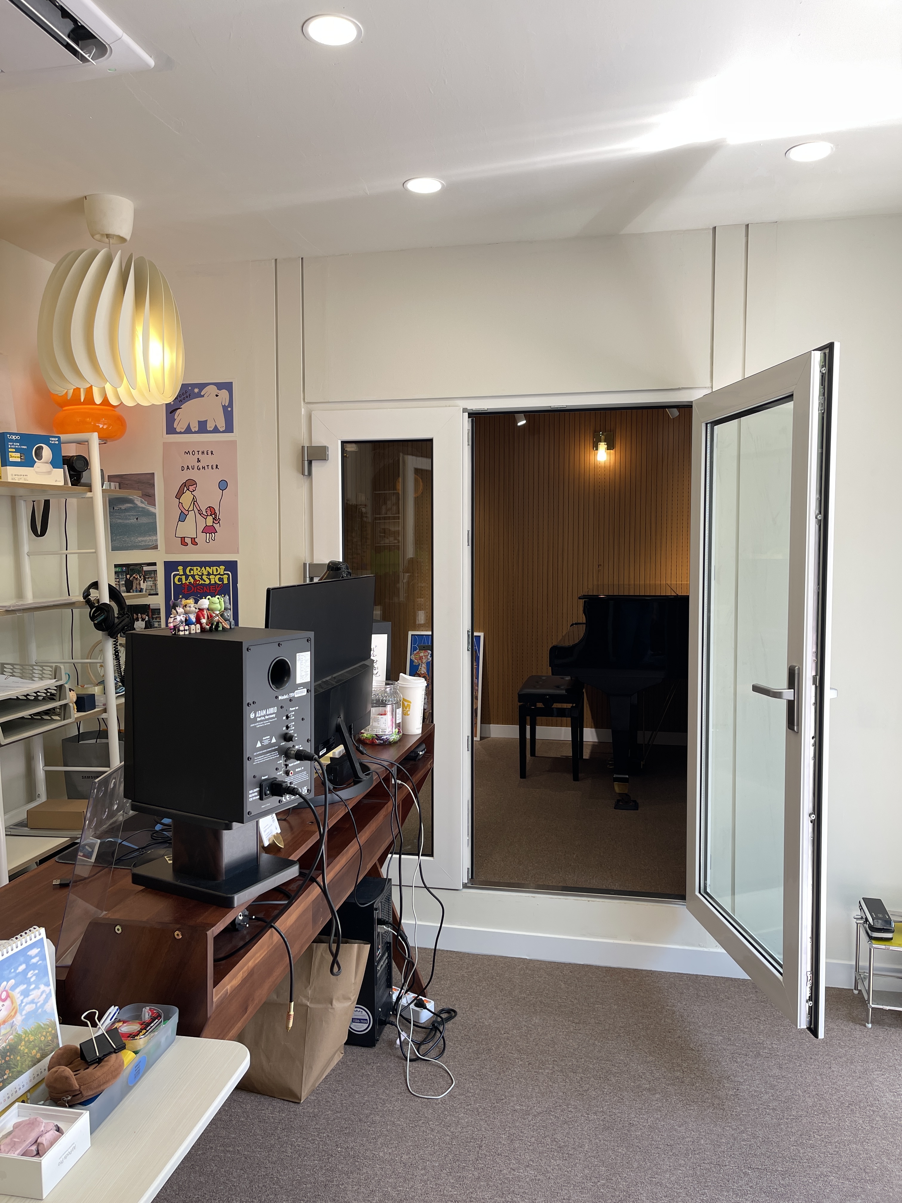 4번째 스튜디오 사진