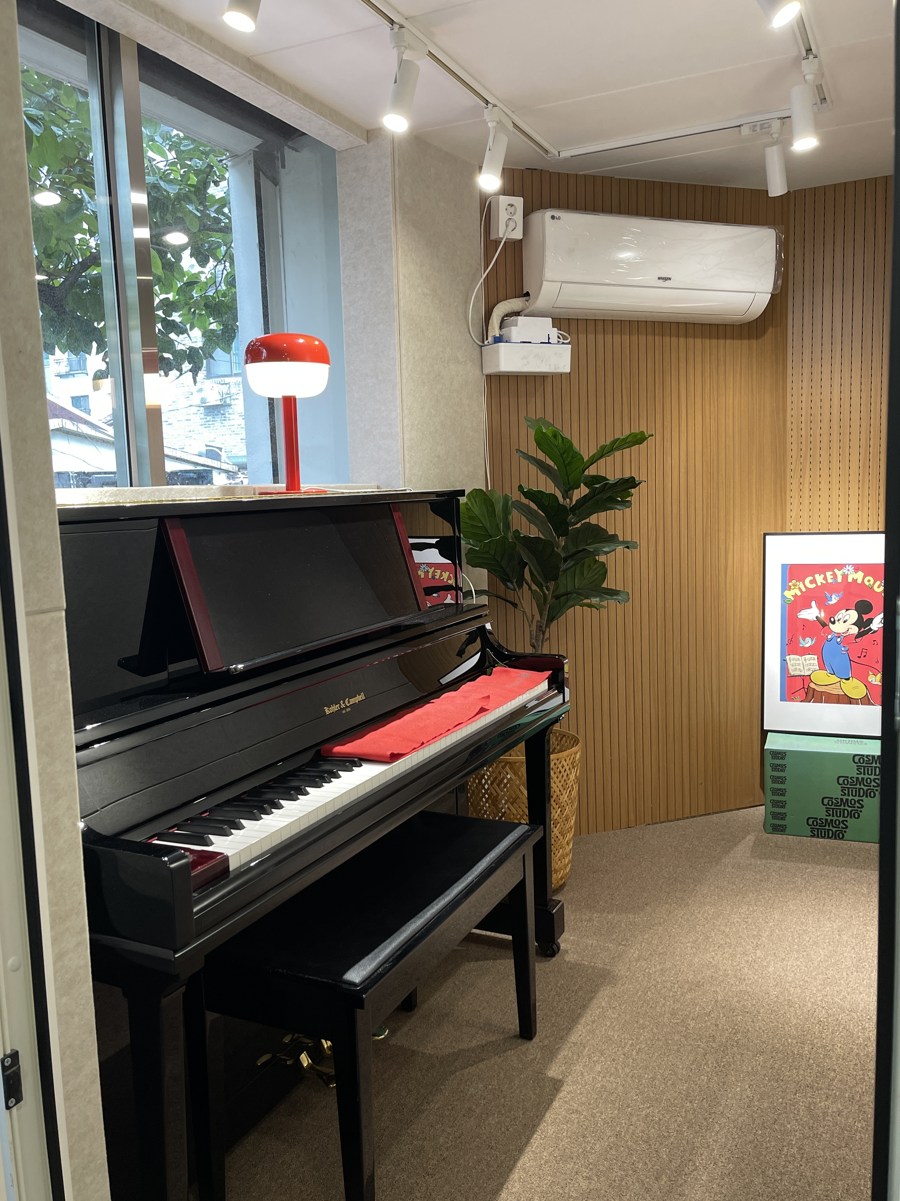 1번째 스튜디오 사진