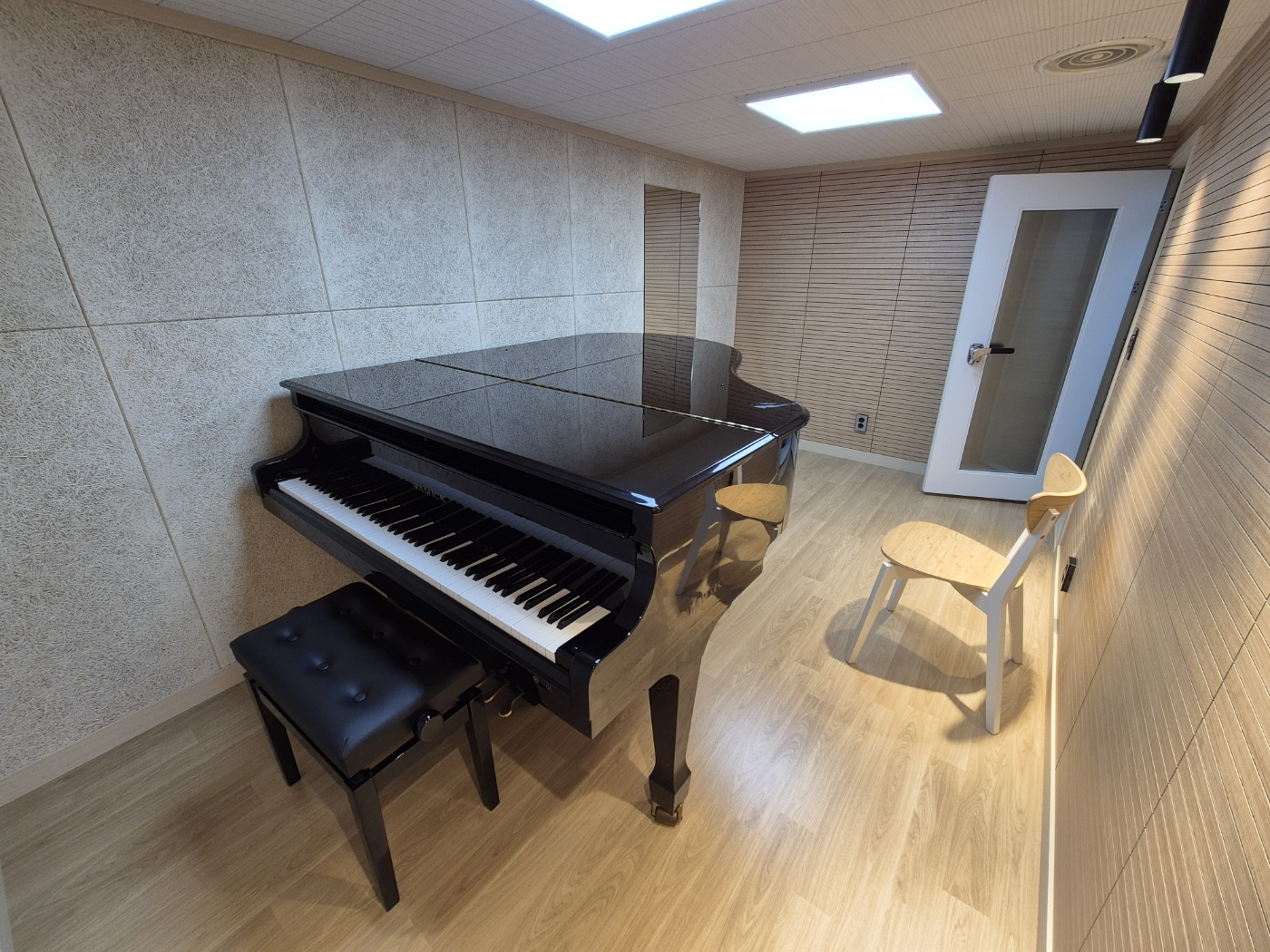 1번째 스튜디오 사진