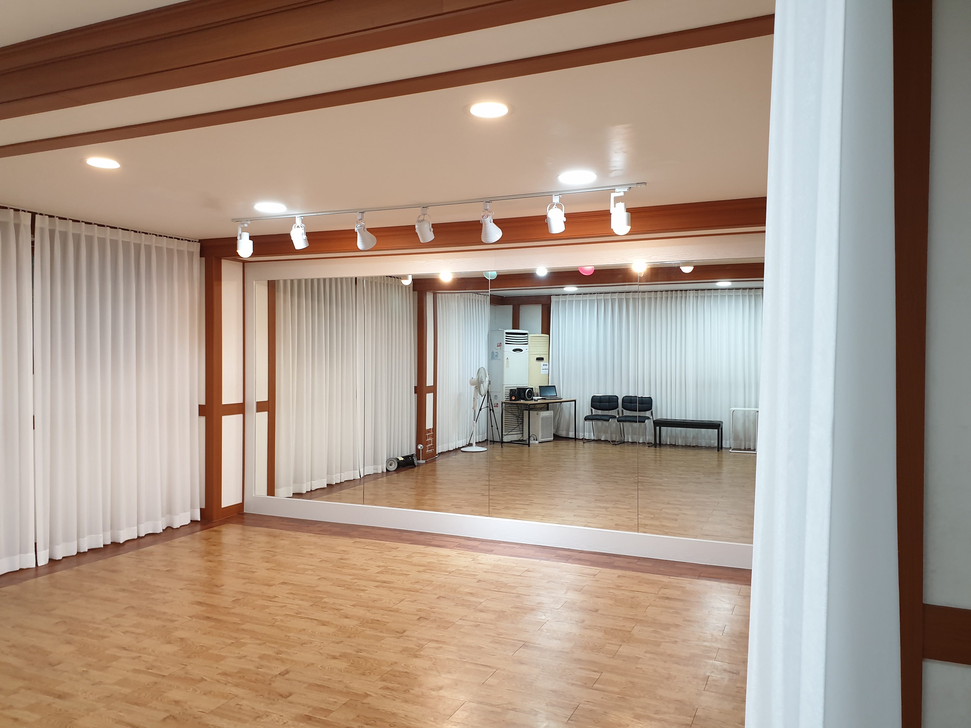 1번째 스튜디오 사진