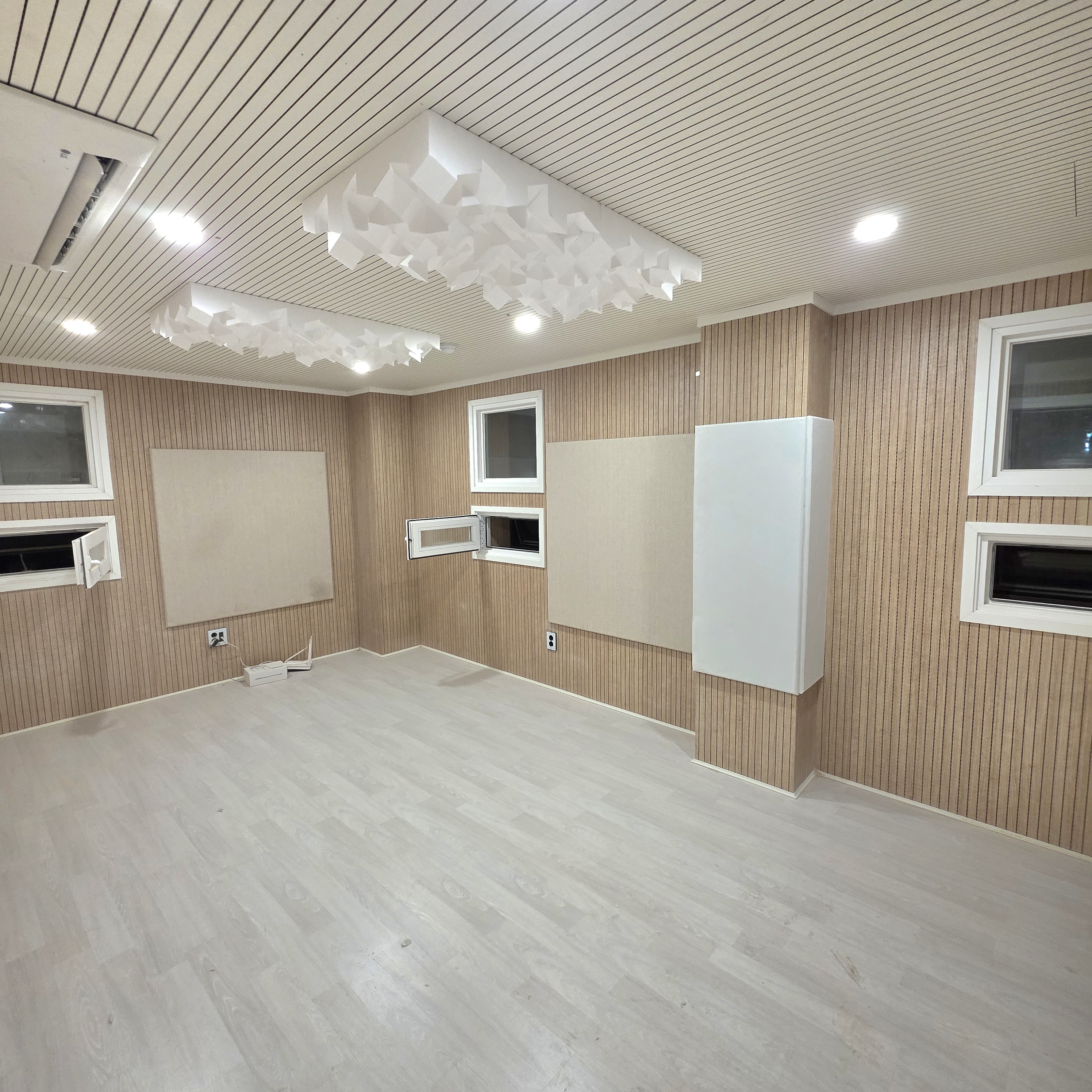 2번째 스튜디오 사진