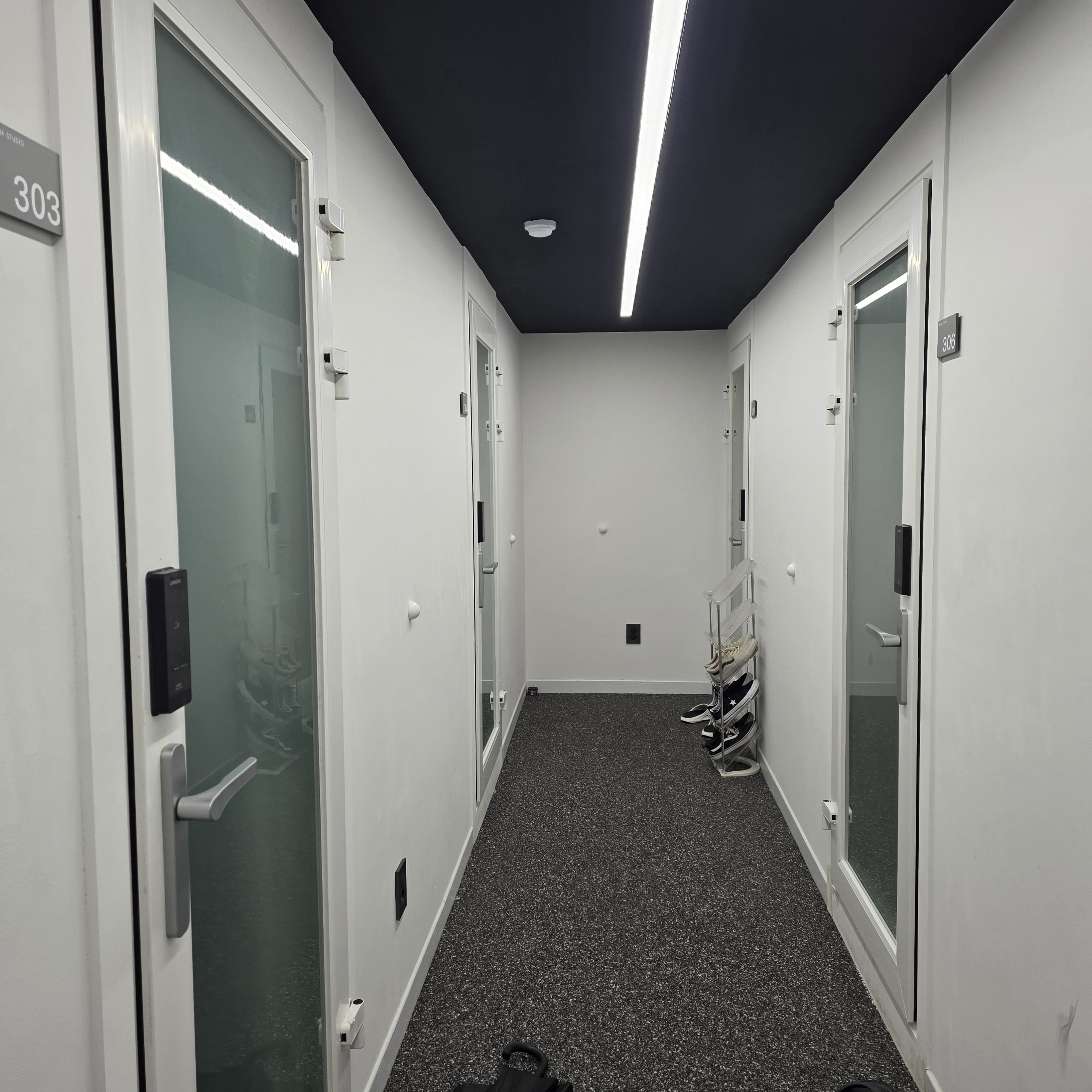 1번째 스튜디오 사진