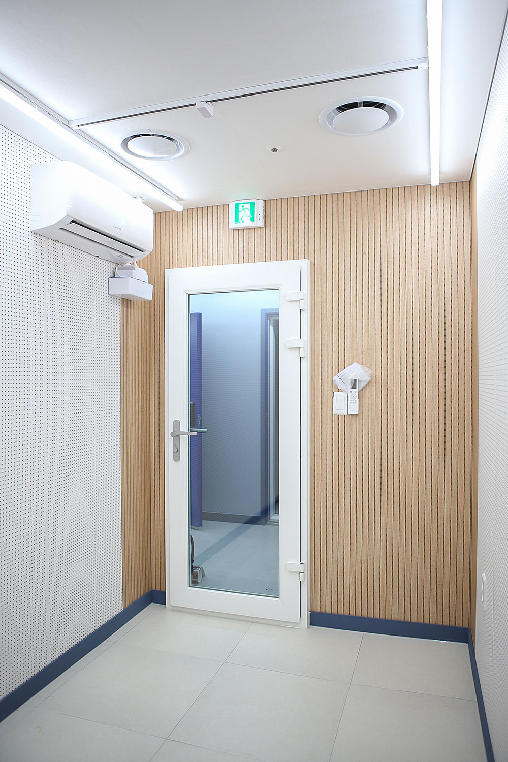 3번째 스튜디오 사진