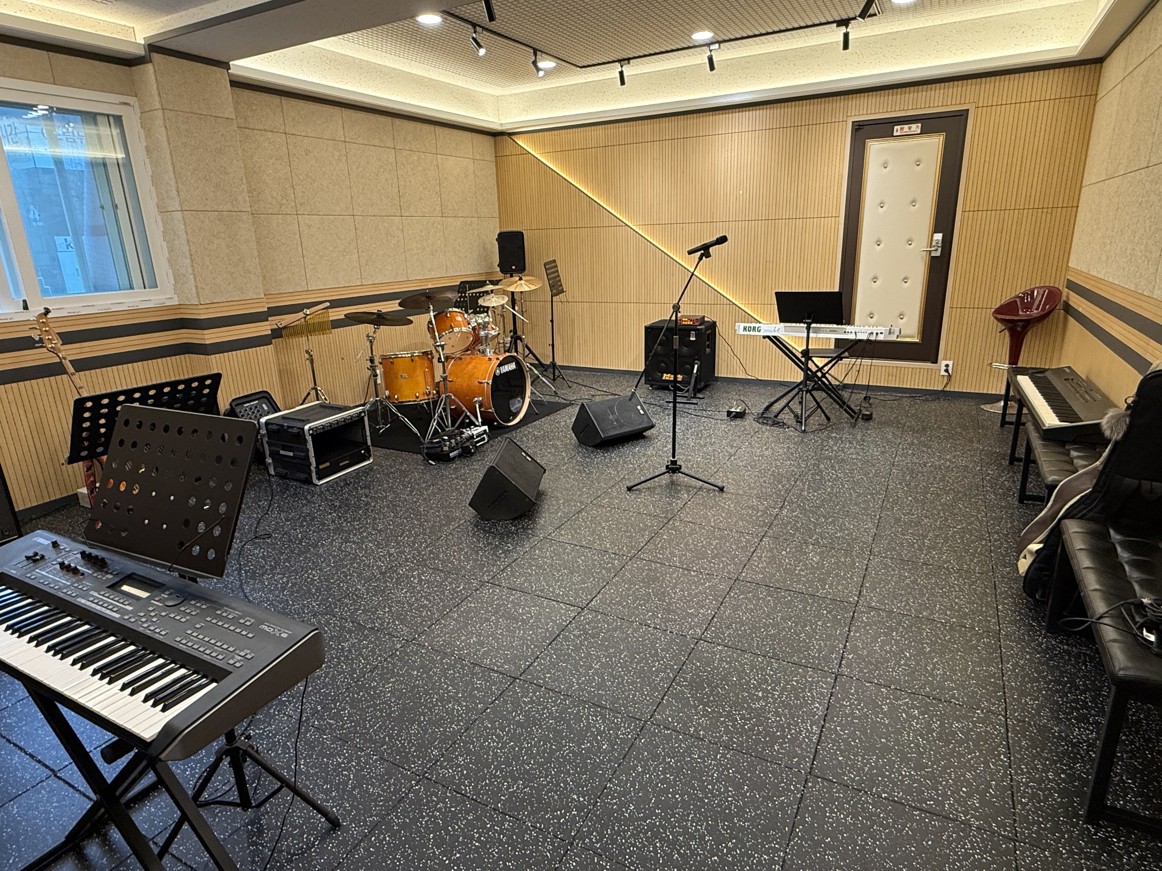 5번째 스튜디오 사진