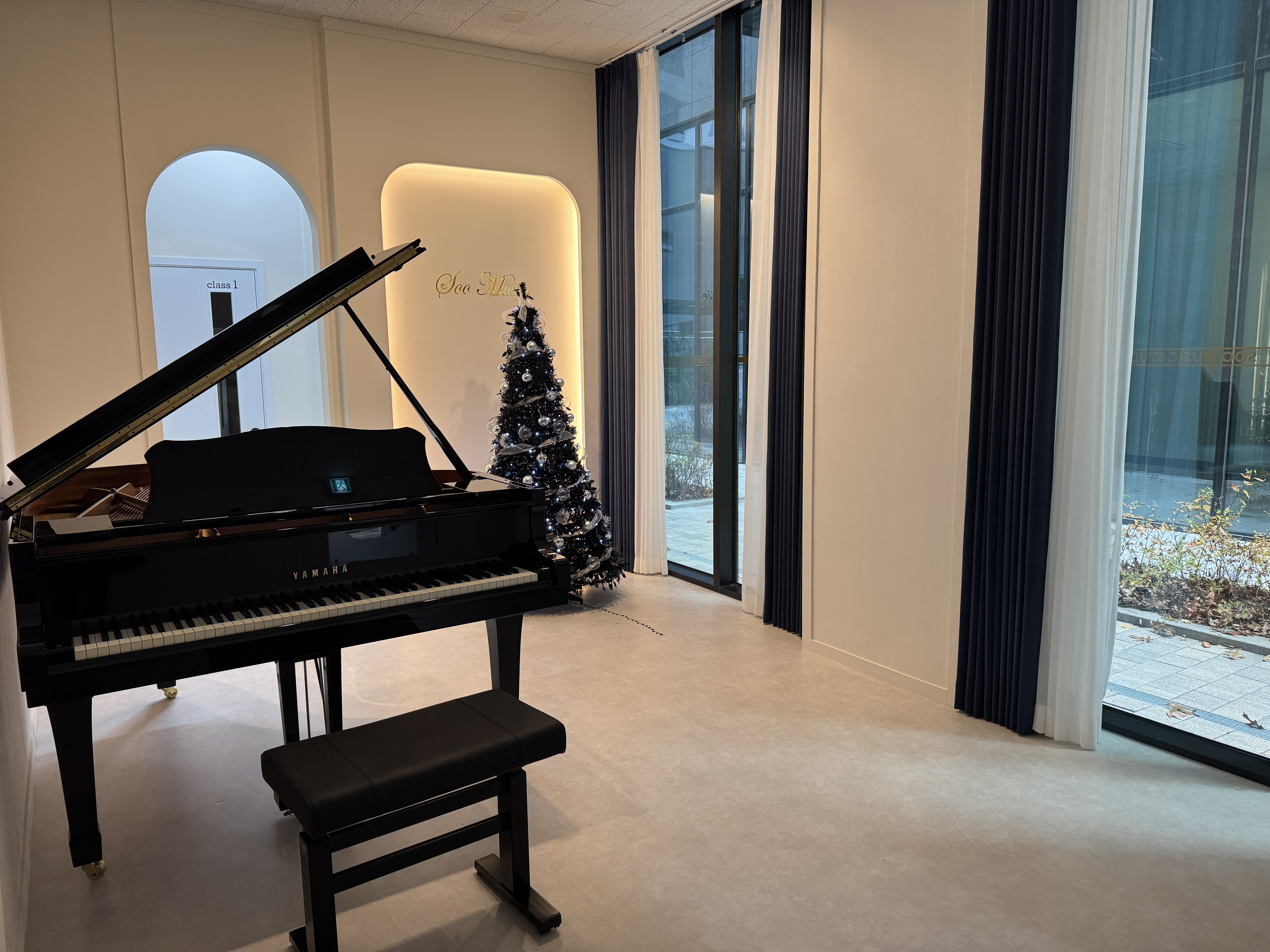 1번째 스튜디오 사진