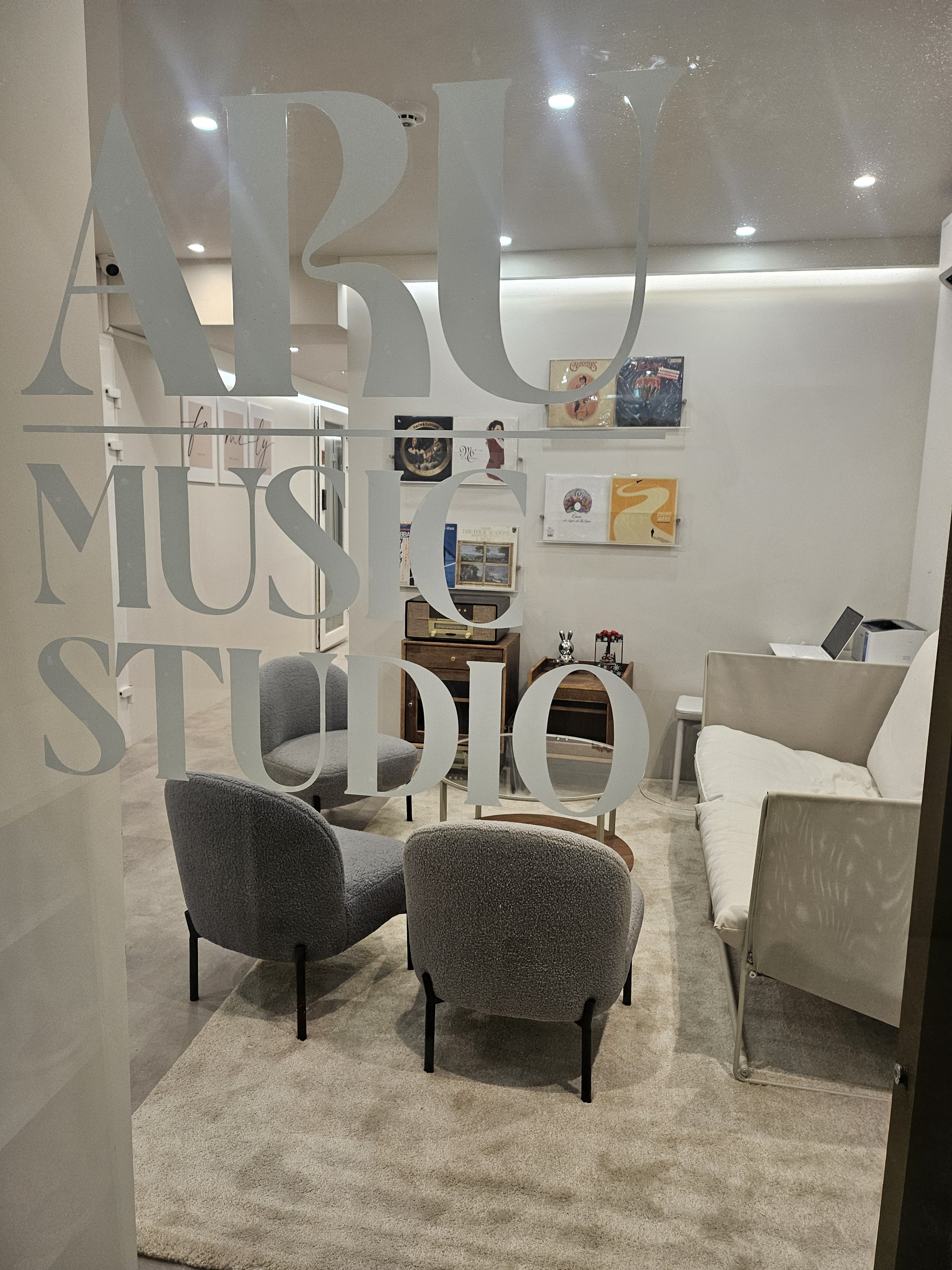 1번째 스튜디오 사진