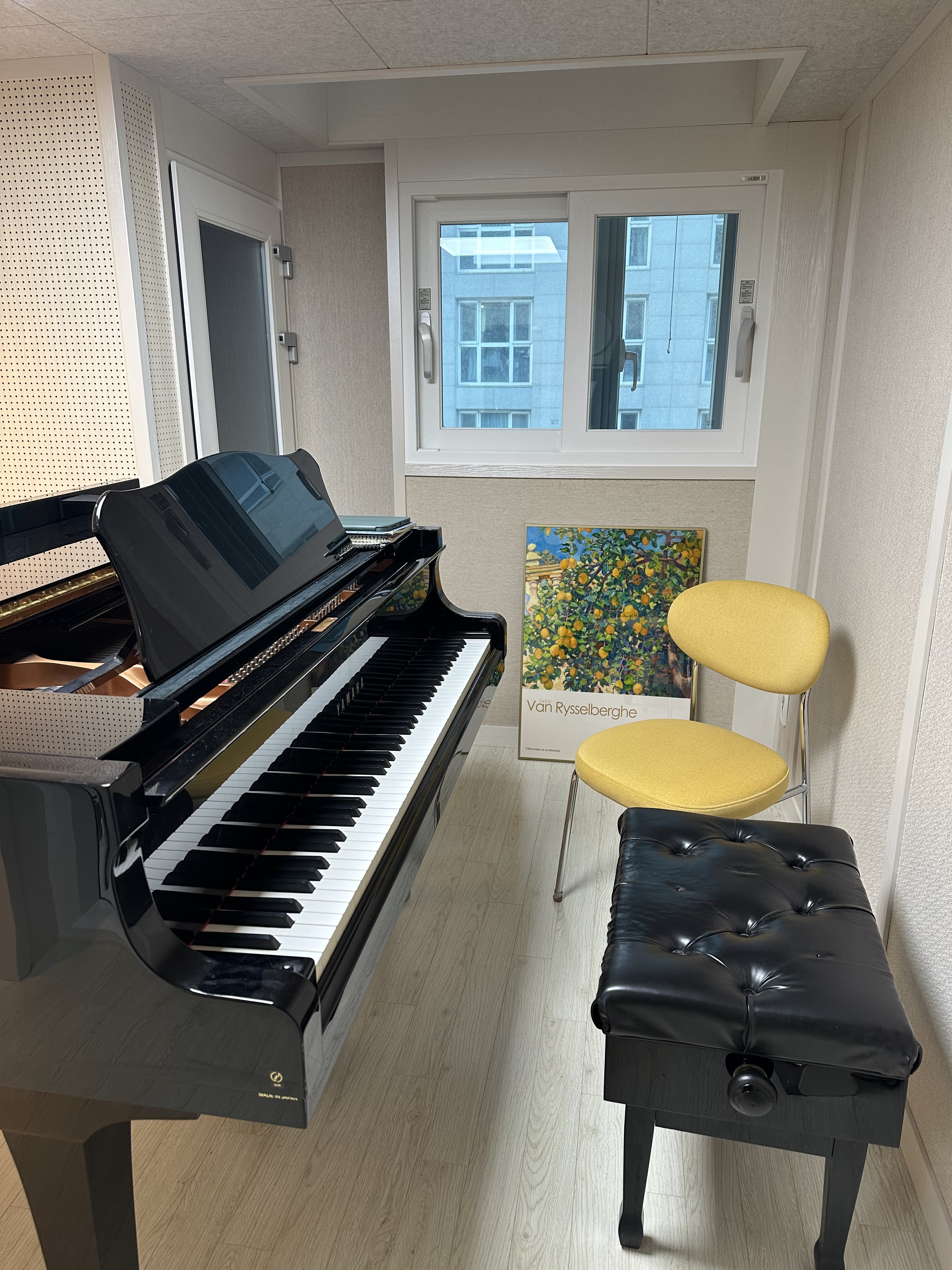 1번째 스튜디오 사진