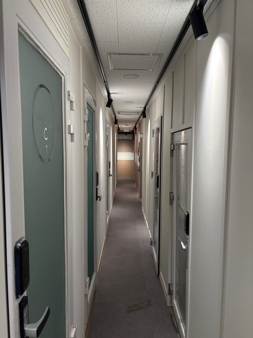 1번째 스튜디오 사진