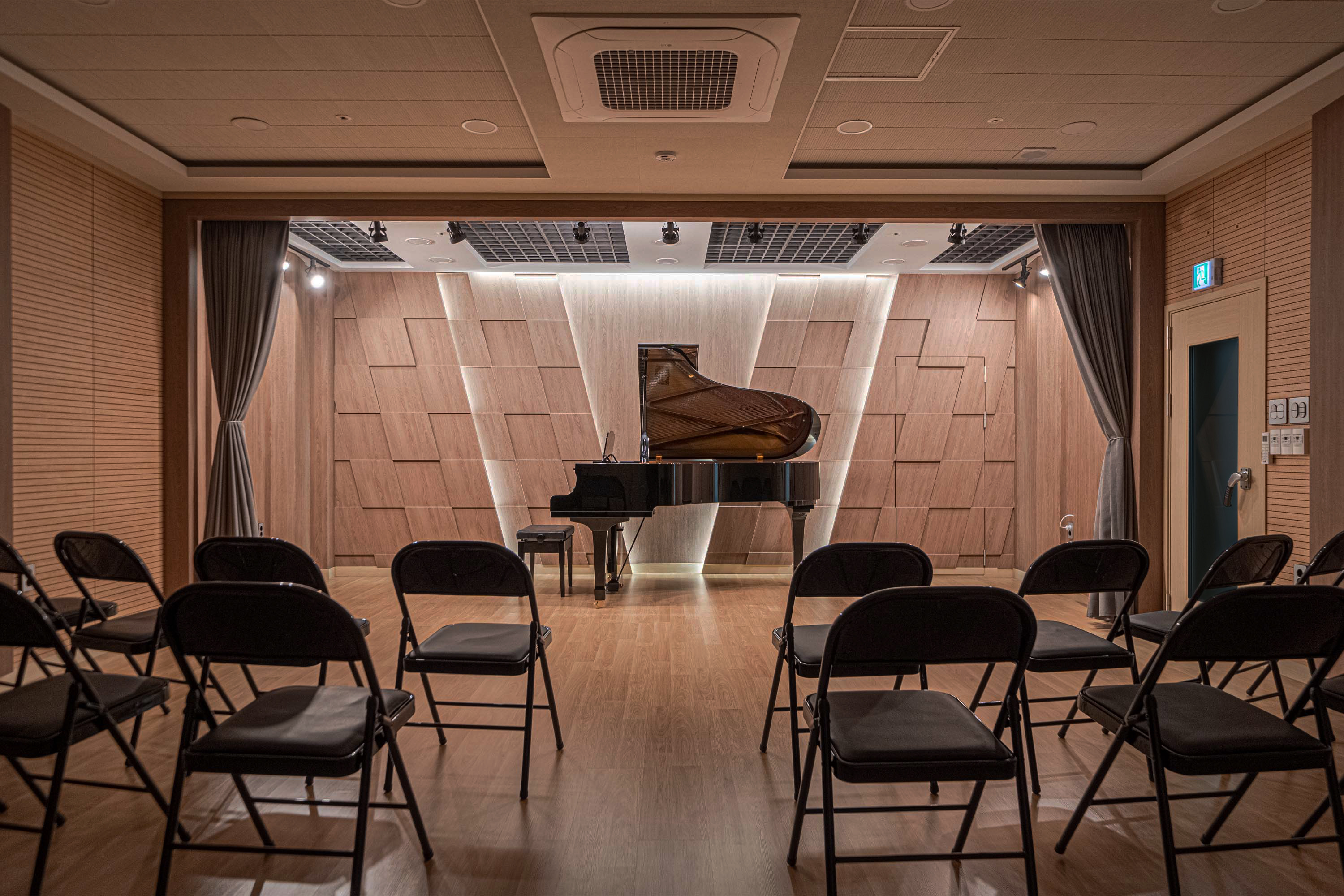 1번째 스튜디오 사진