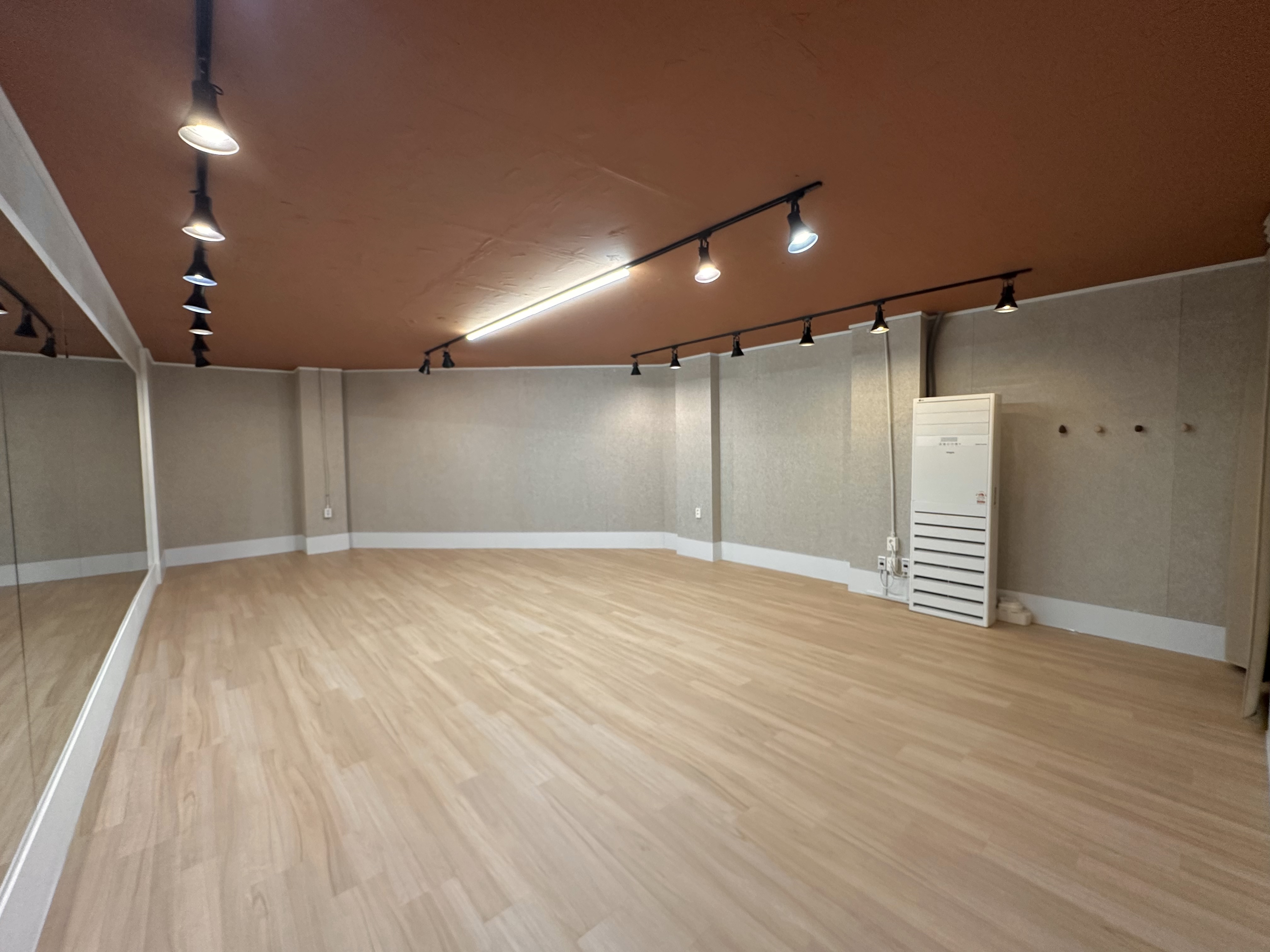 1번째 스튜디오 사진