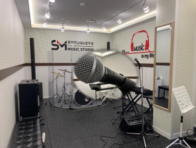 4번째 스튜디오 사진