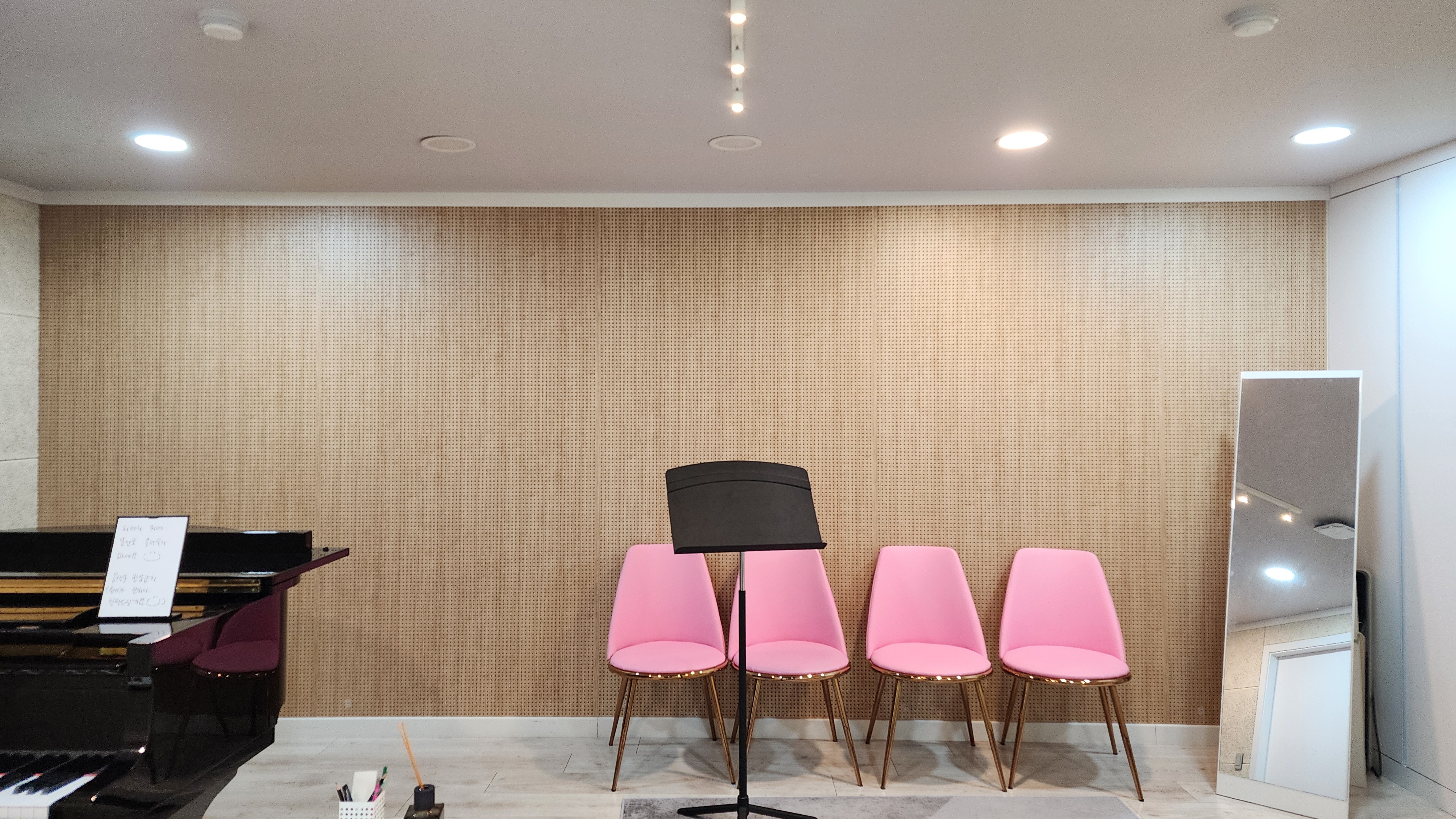 3번째 스튜디오 사진