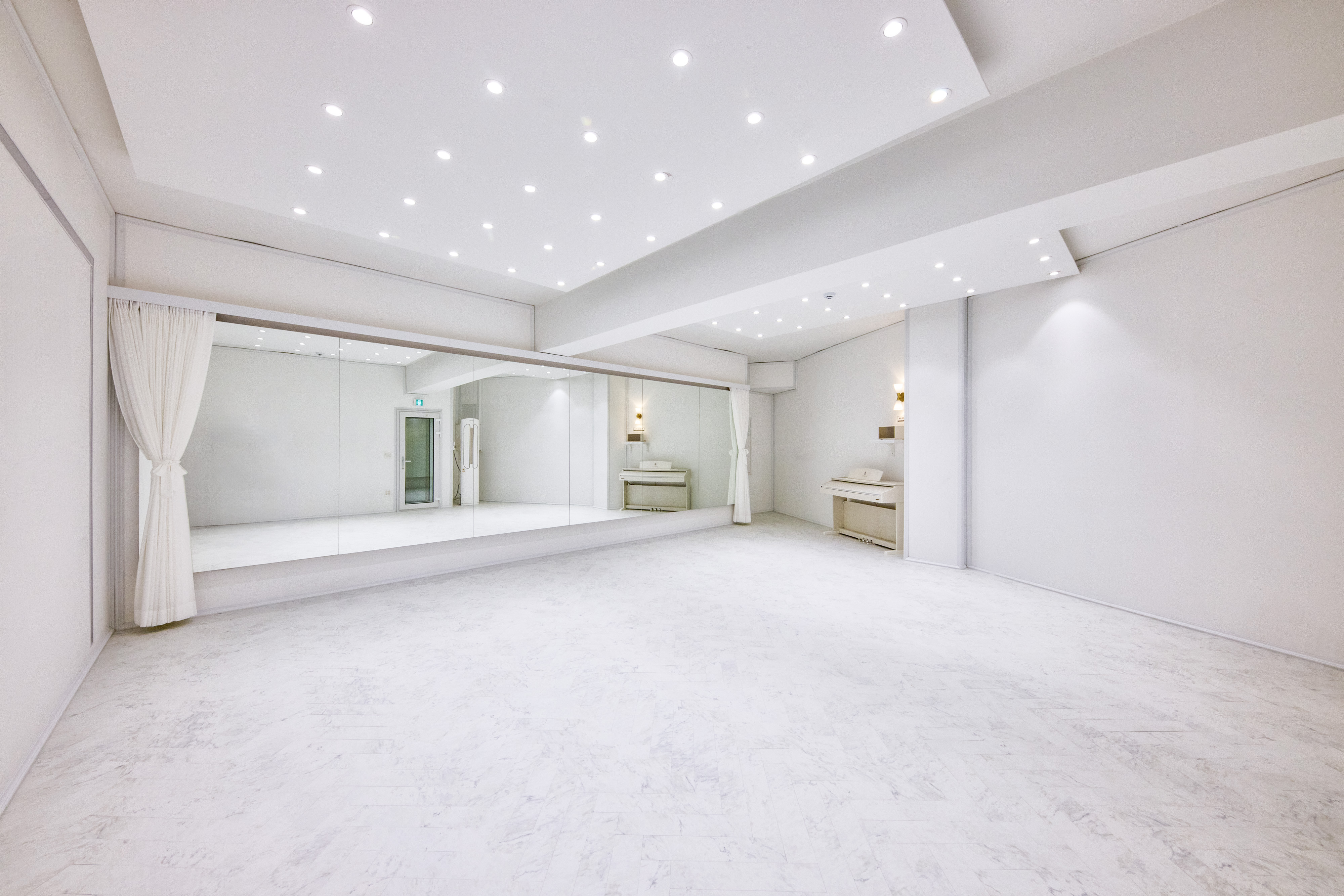 2번째 스튜디오 사진