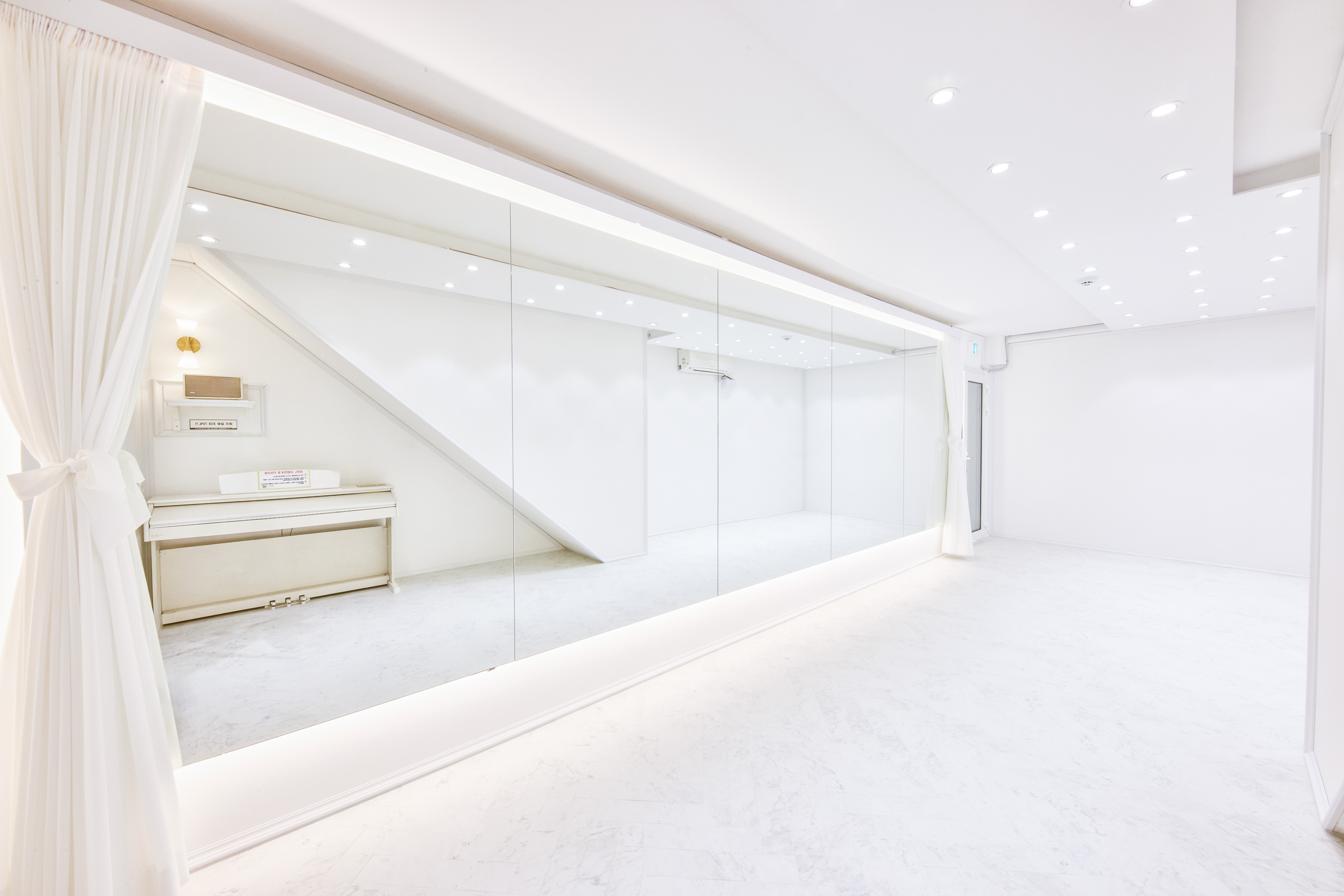 1번째 스튜디오 사진