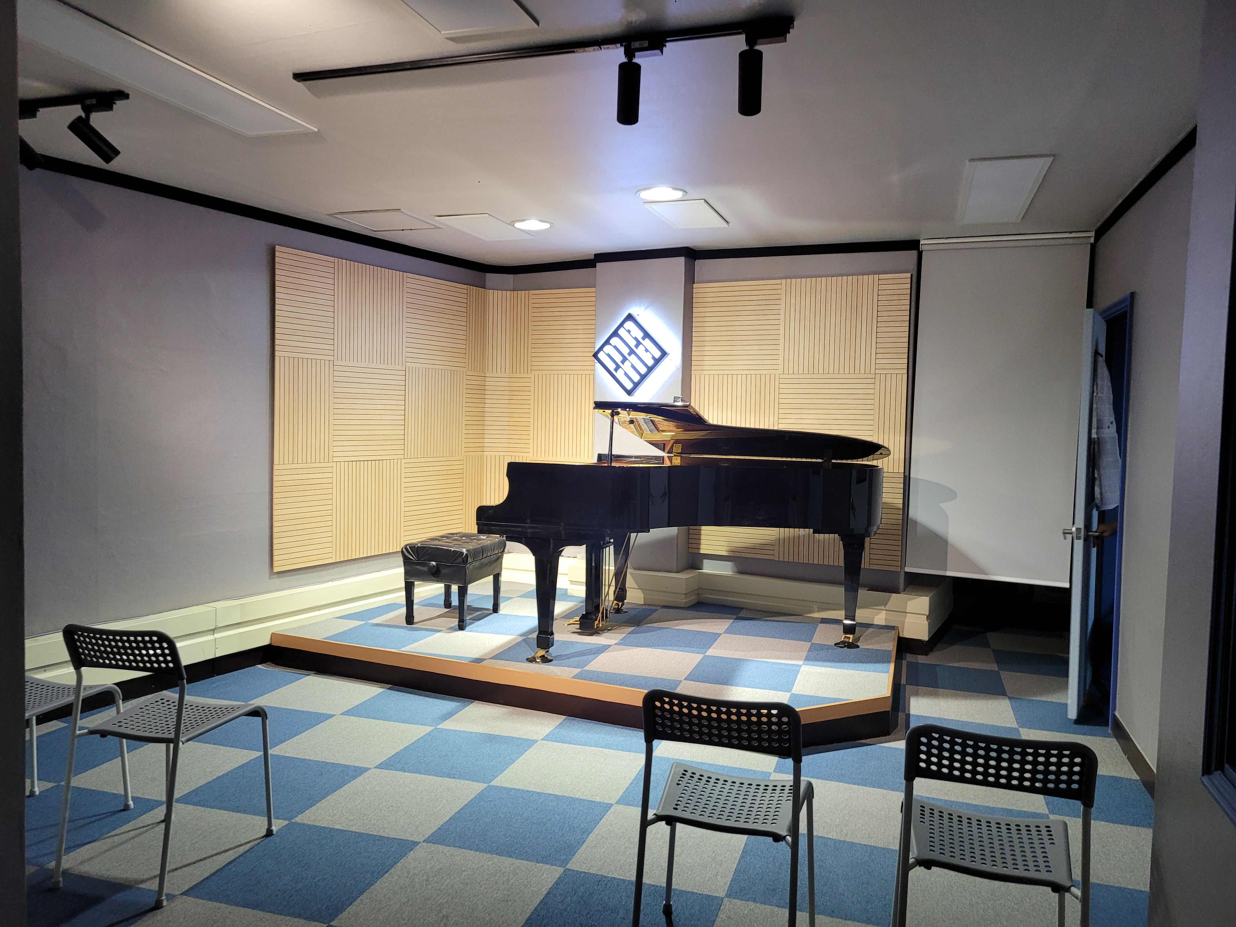 1번째 스튜디오 사진