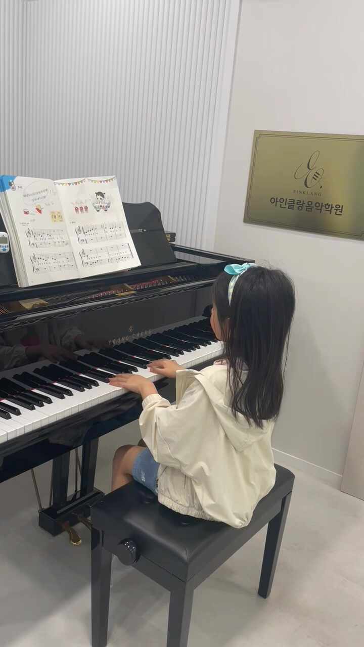 2번째 스튜디오 사진