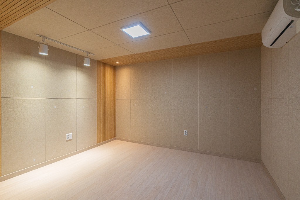 4번째 스튜디오 사진