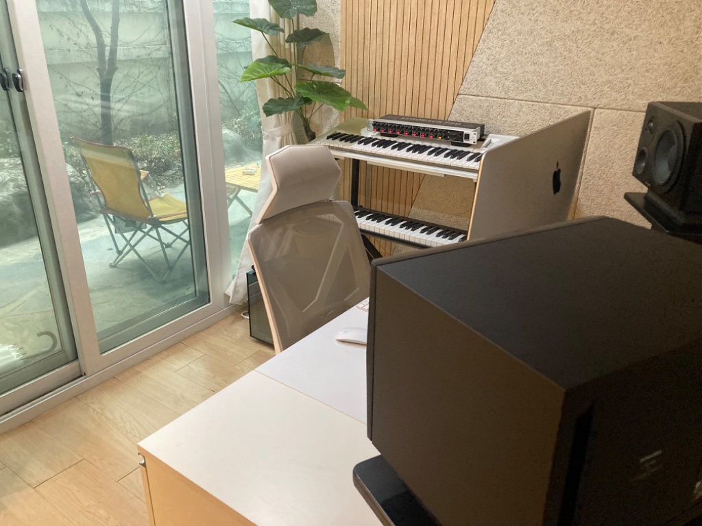 2번째 스튜디오 사진