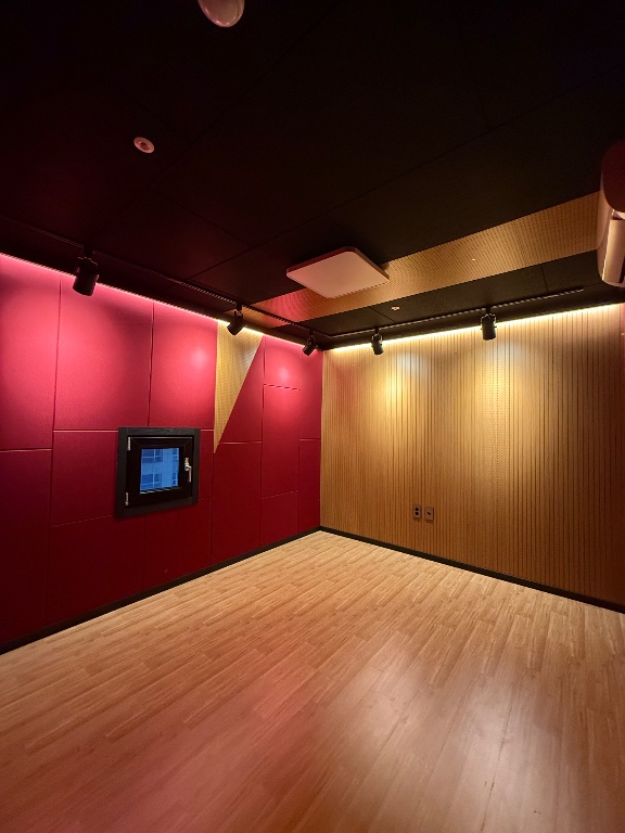 2번째 스튜디오 사진