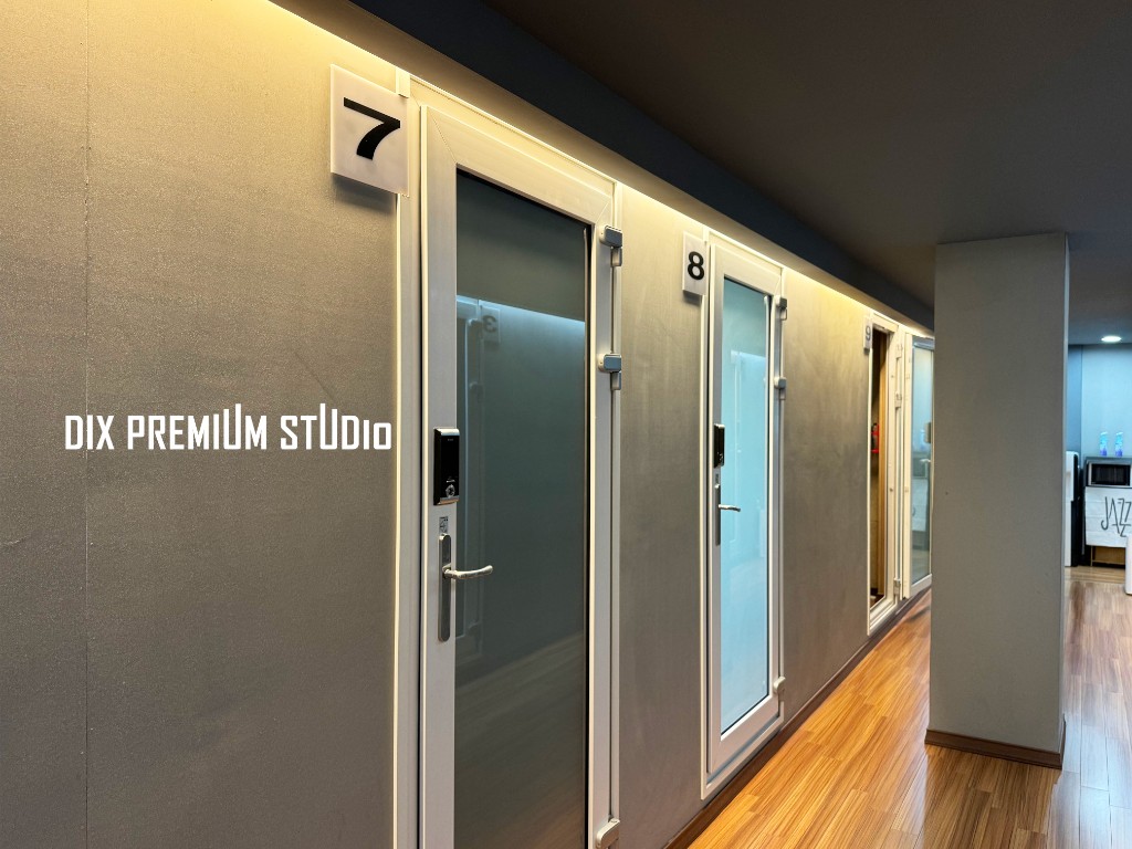 2번째 스튜디오 사진