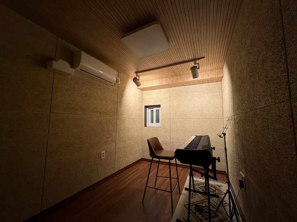 1번째 스튜디오 사진