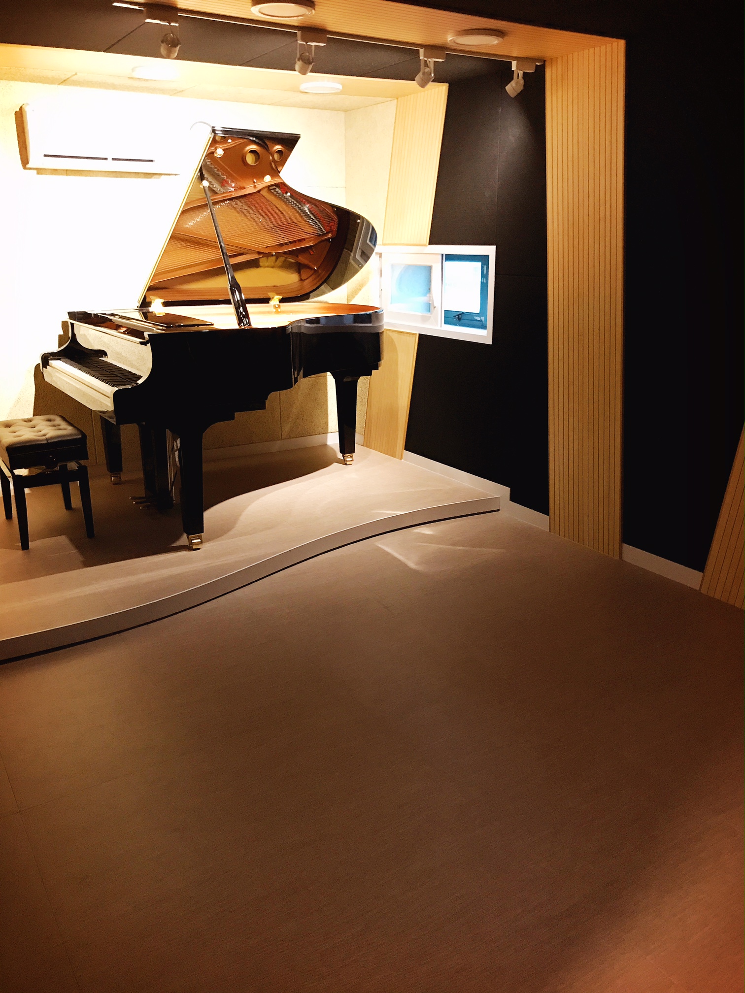 1번째 스튜디오 사진