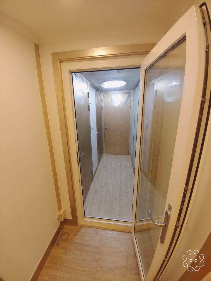 3번째 스튜디오 사진