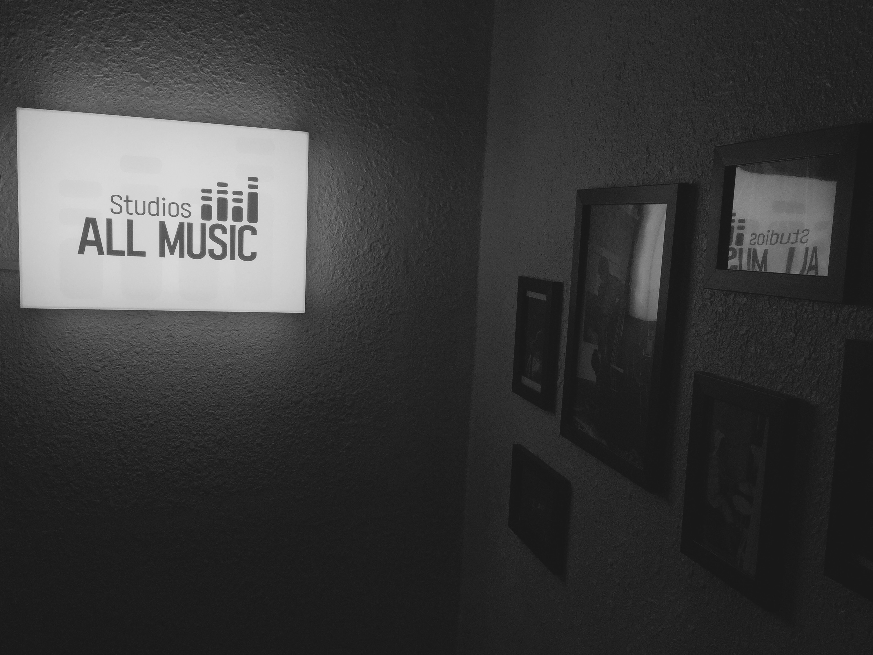 1번째 스튜디오 사진