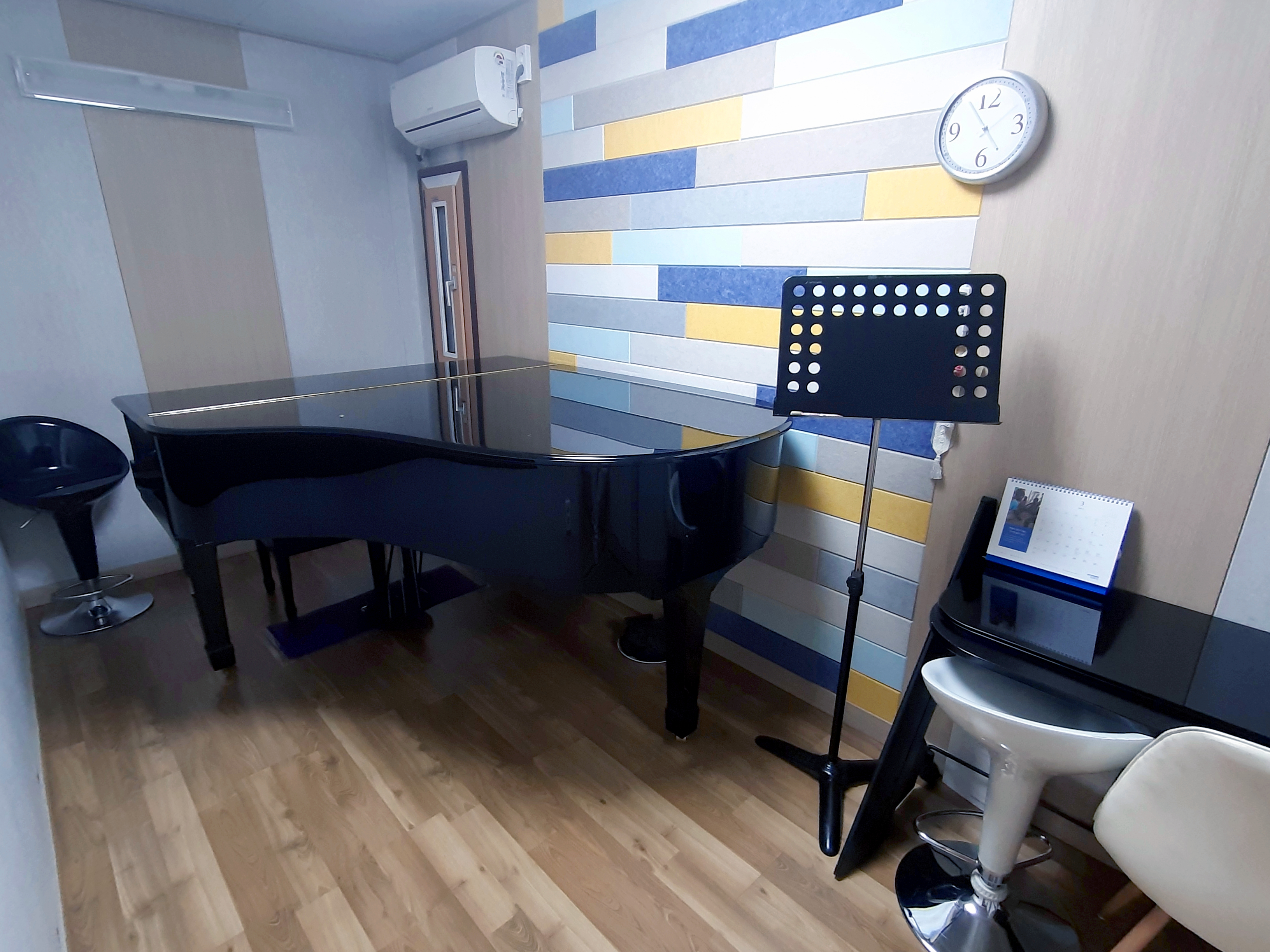 1번째 스튜디오 사진