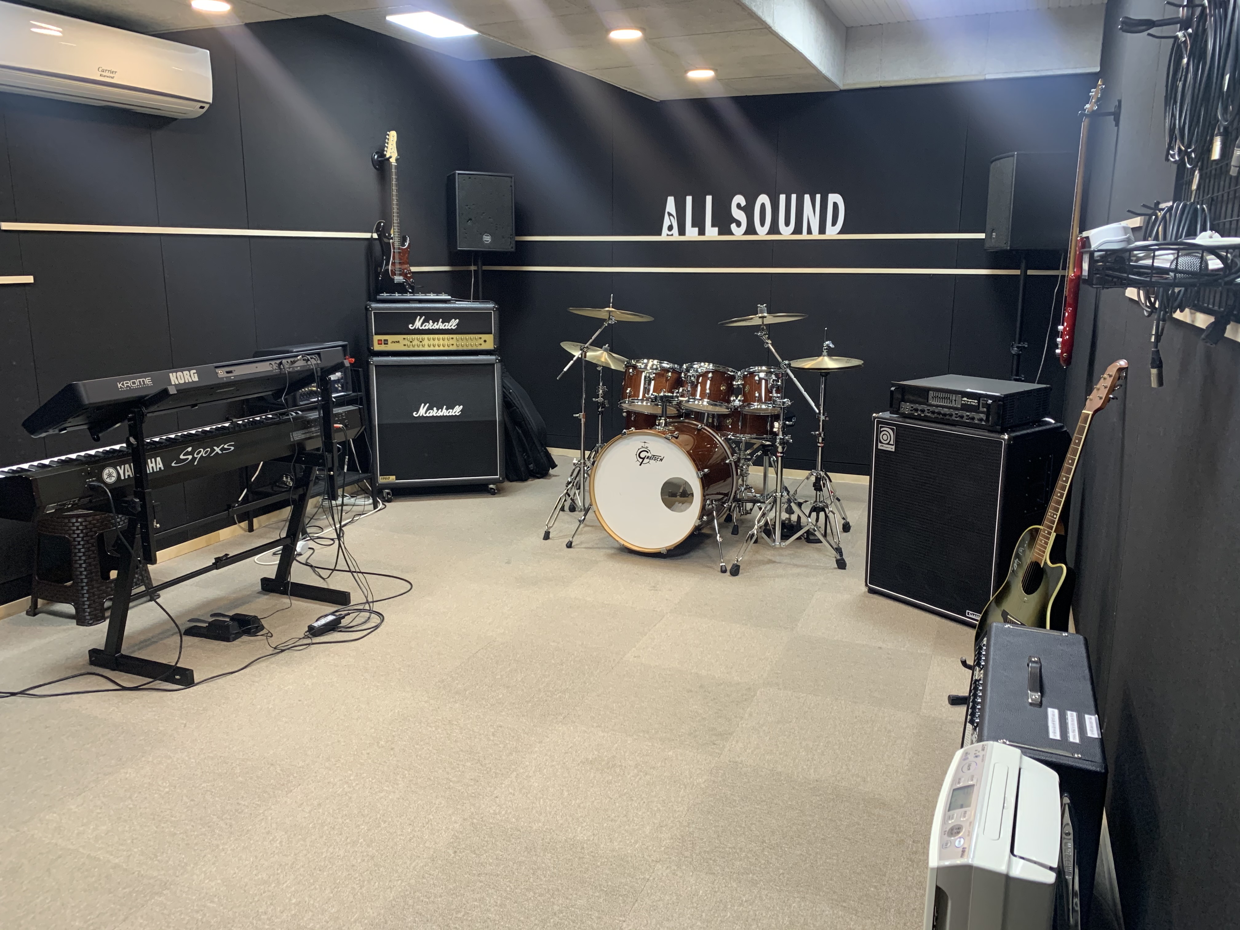 1번째 스튜디오 사진