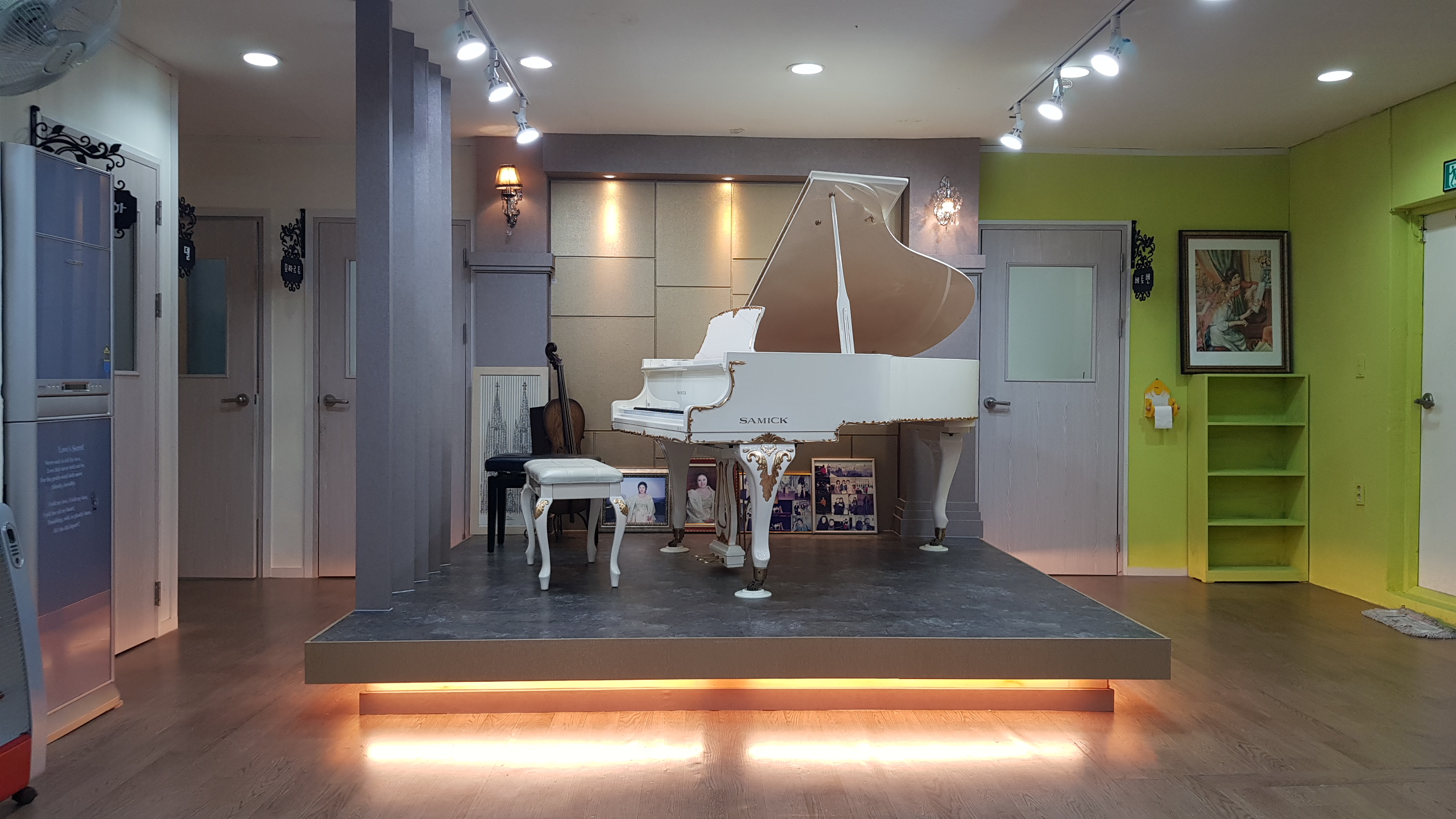 1번째 스튜디오 사진