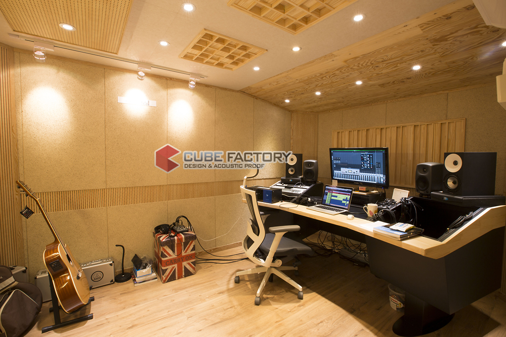 1번째 스튜디오 사진