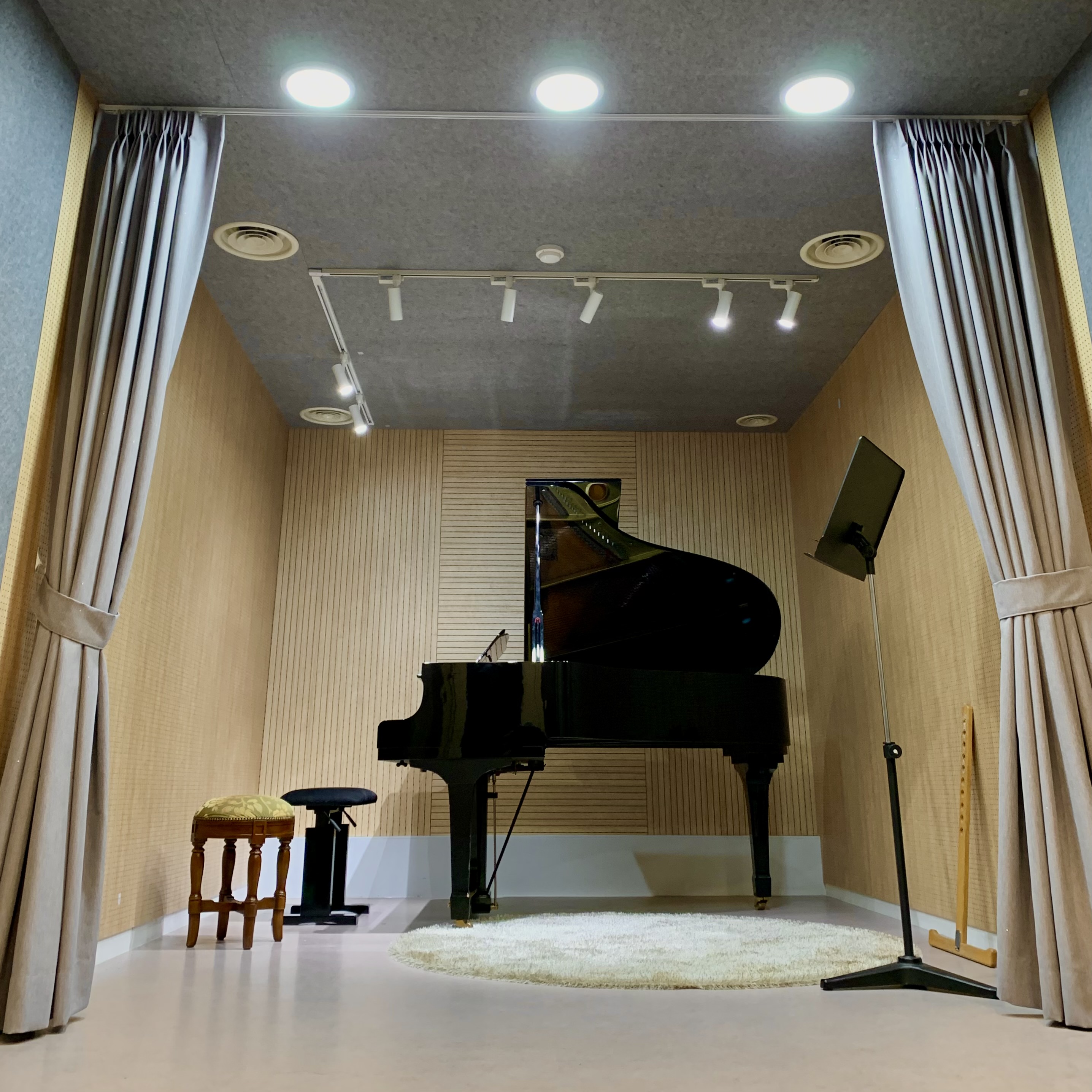 1번째 스튜디오 사진