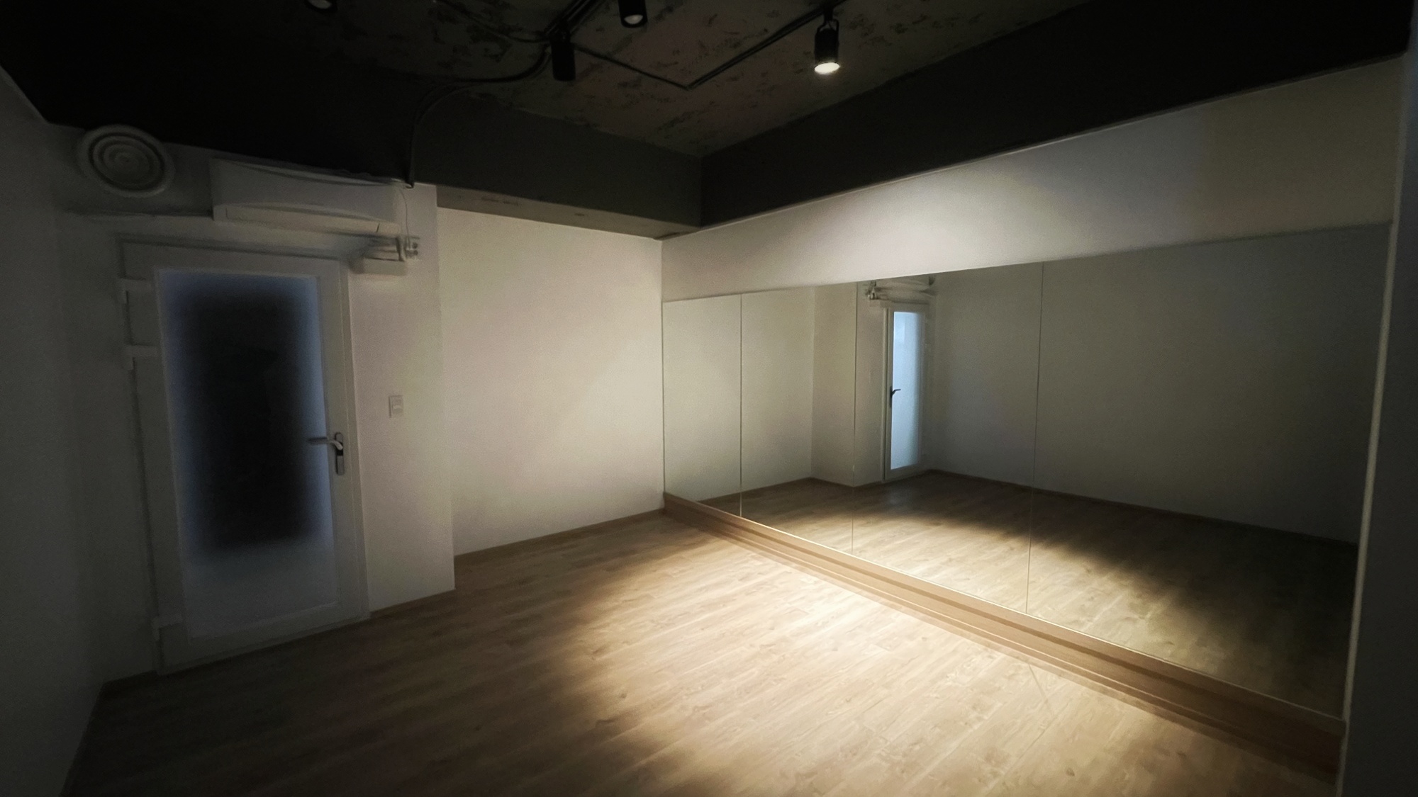 4번째 스튜디오 사진