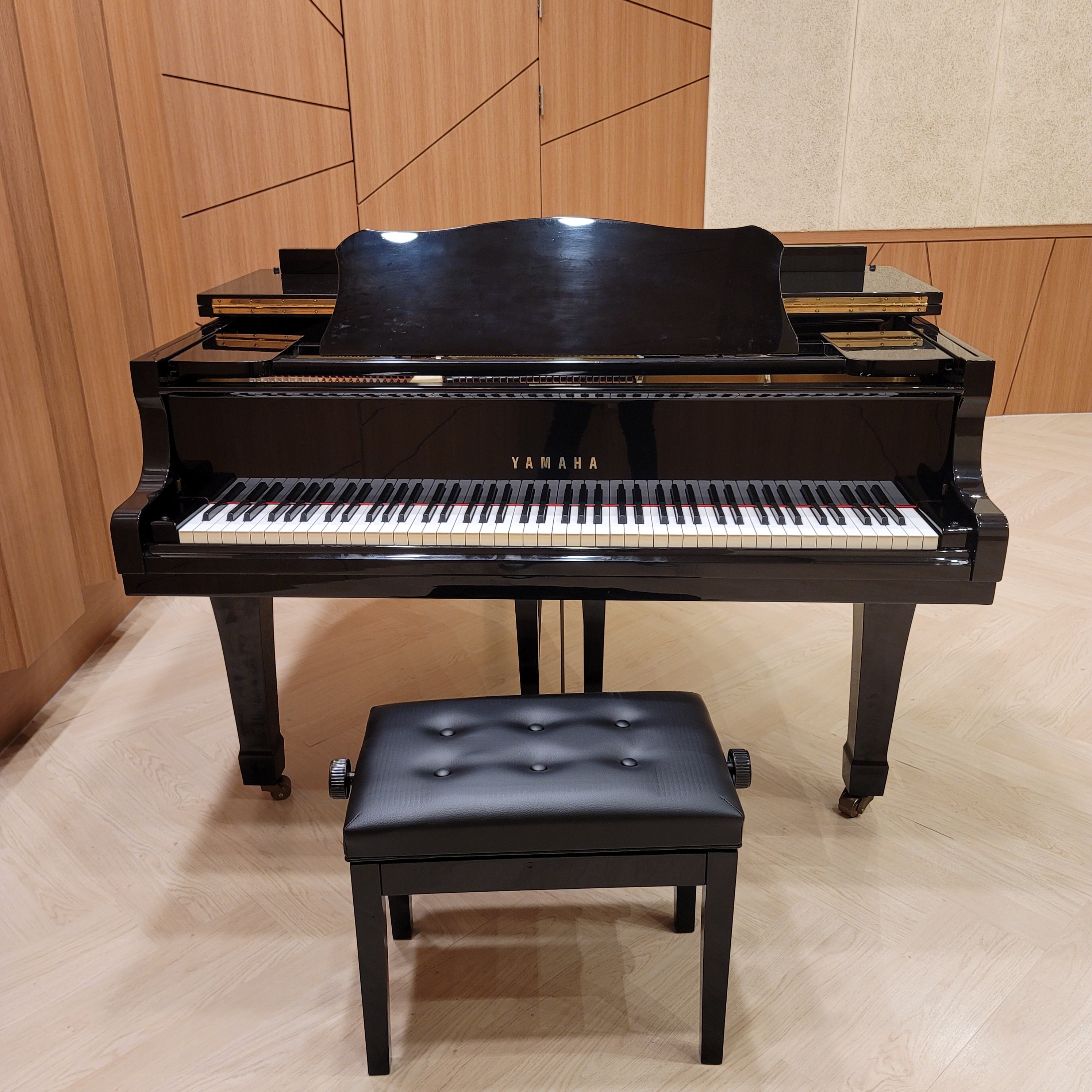 5번째 스튜디오 사진